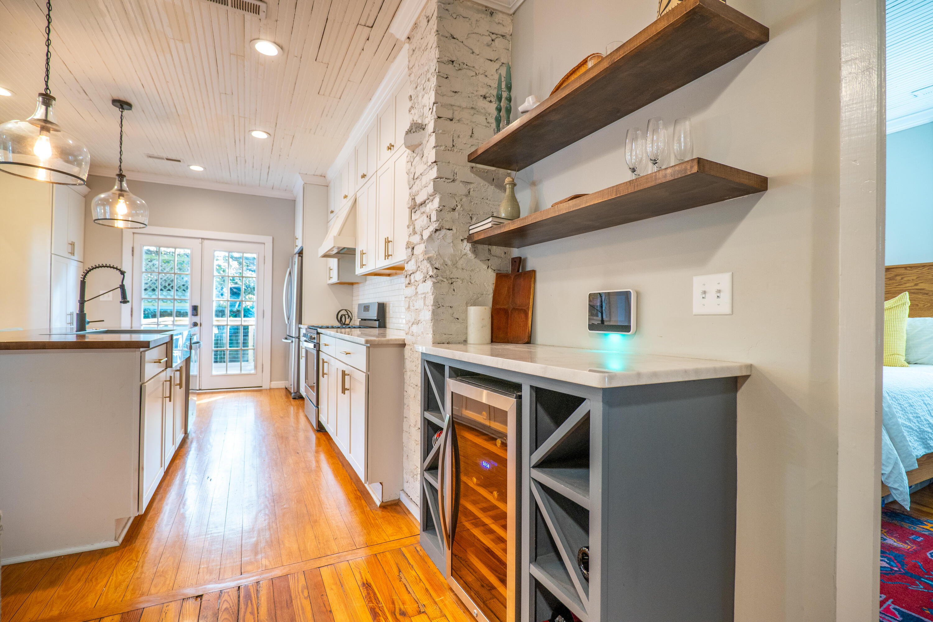 1079 Glenshaw Street