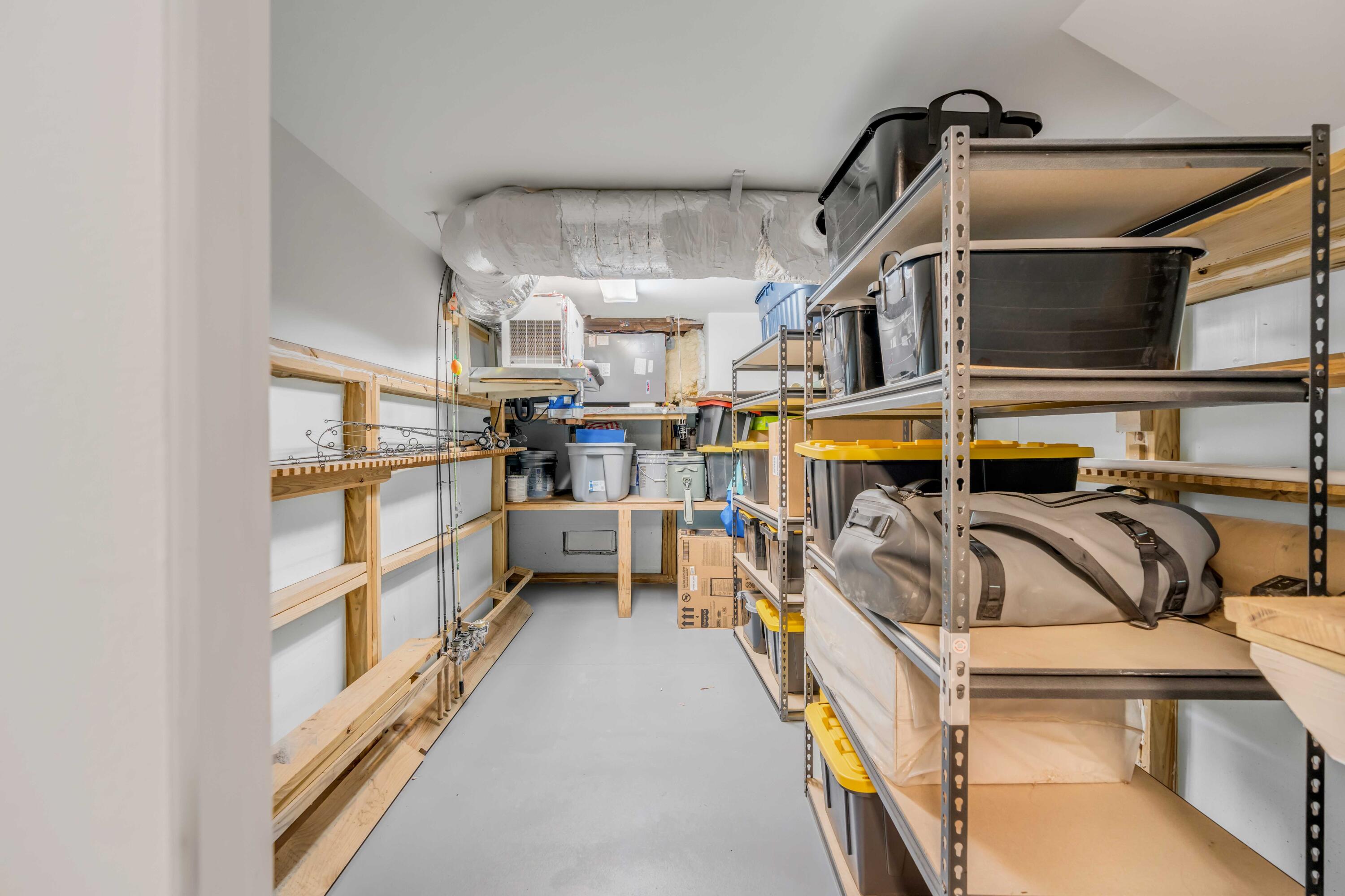 1420 Thompson Avenue