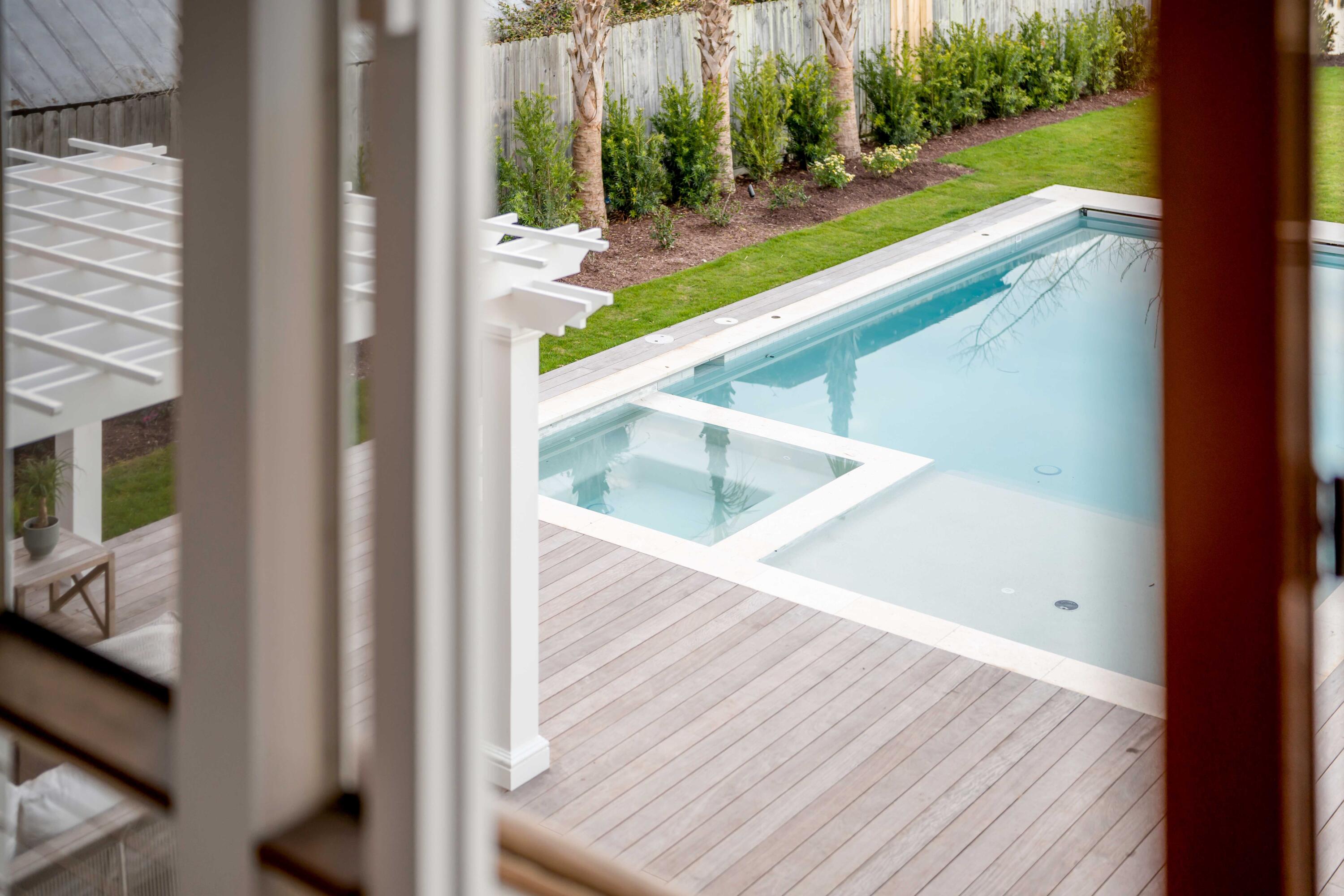 1420 Thompson Avenue