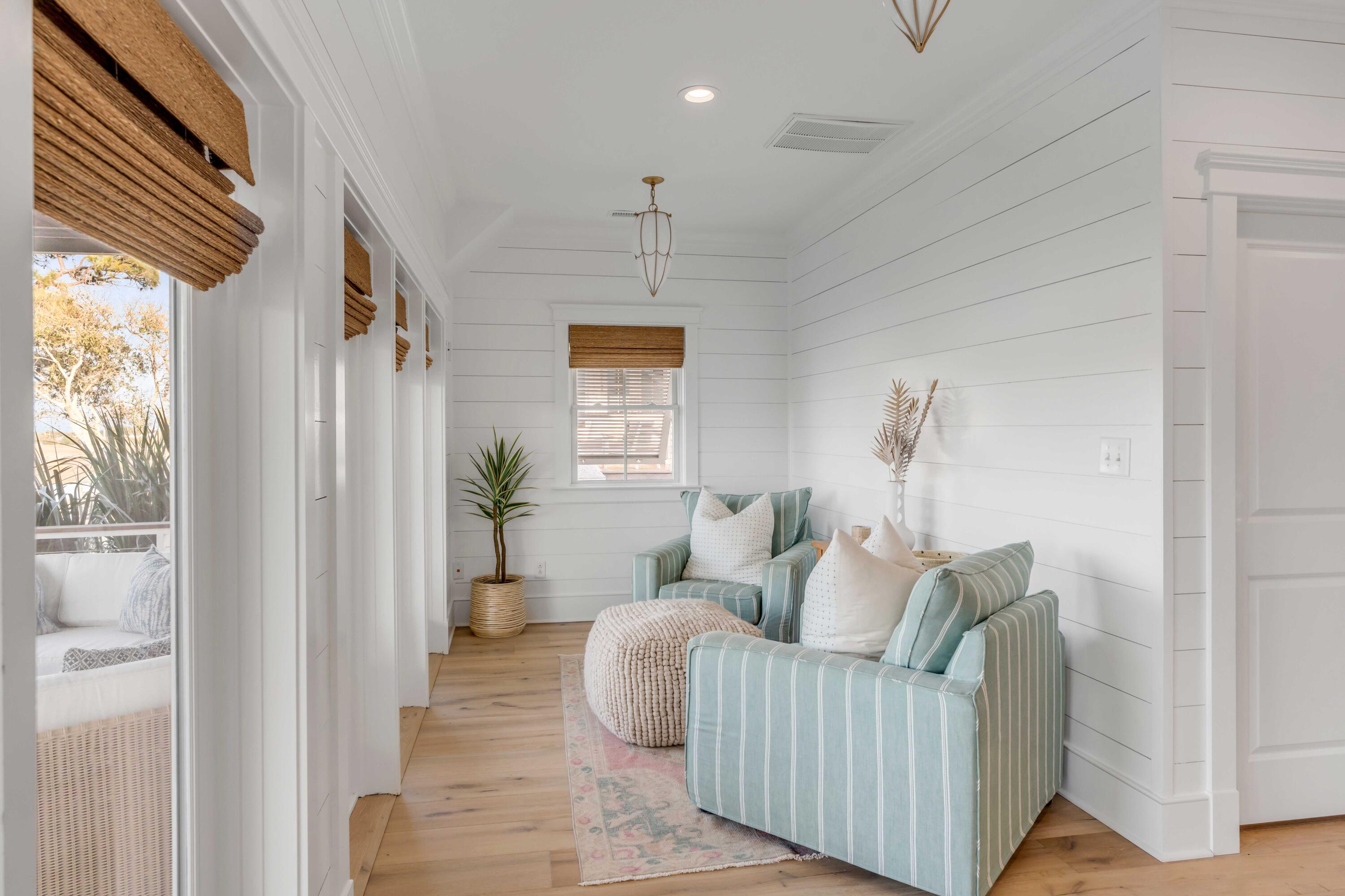 1420 Thompson Avenue