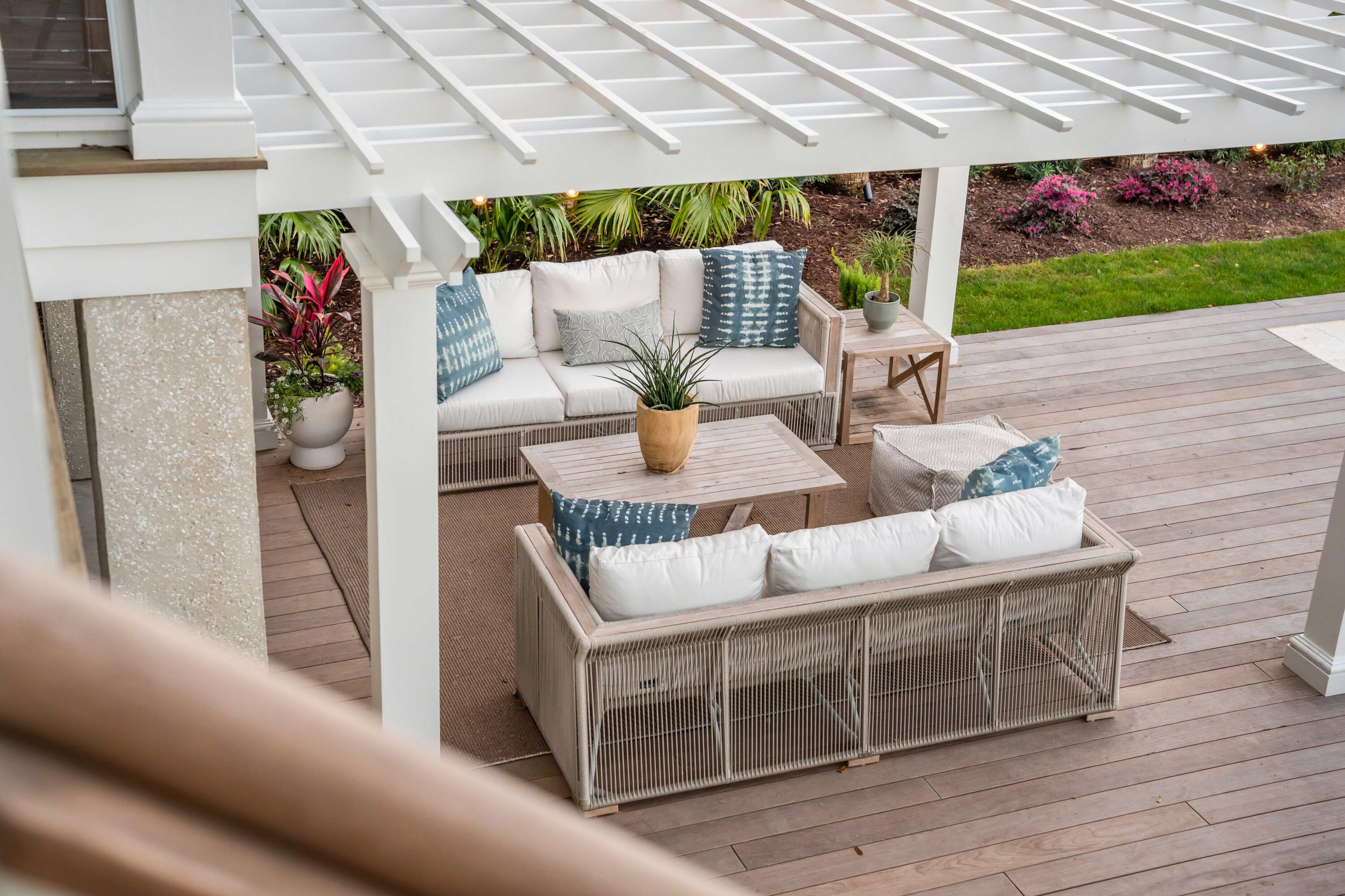 1420 Thompson Avenue