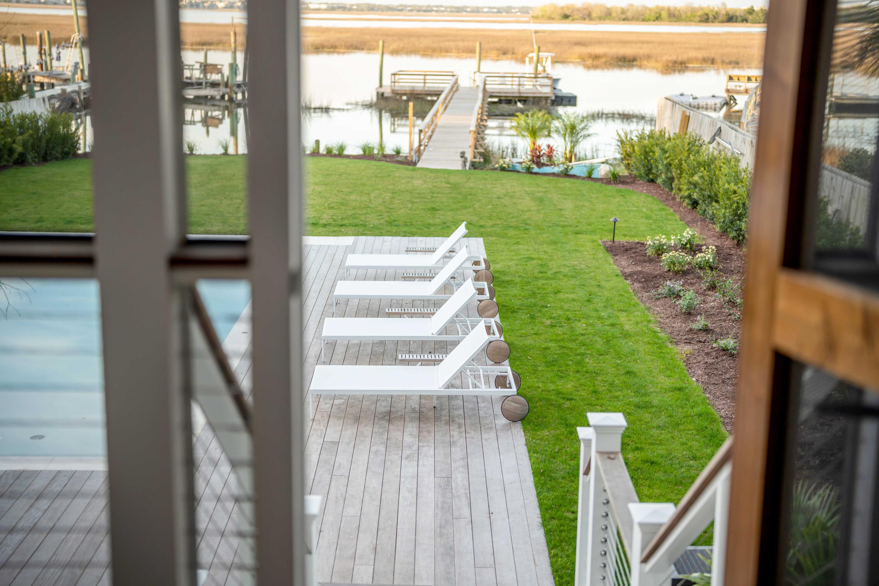 1420 Thompson Avenue