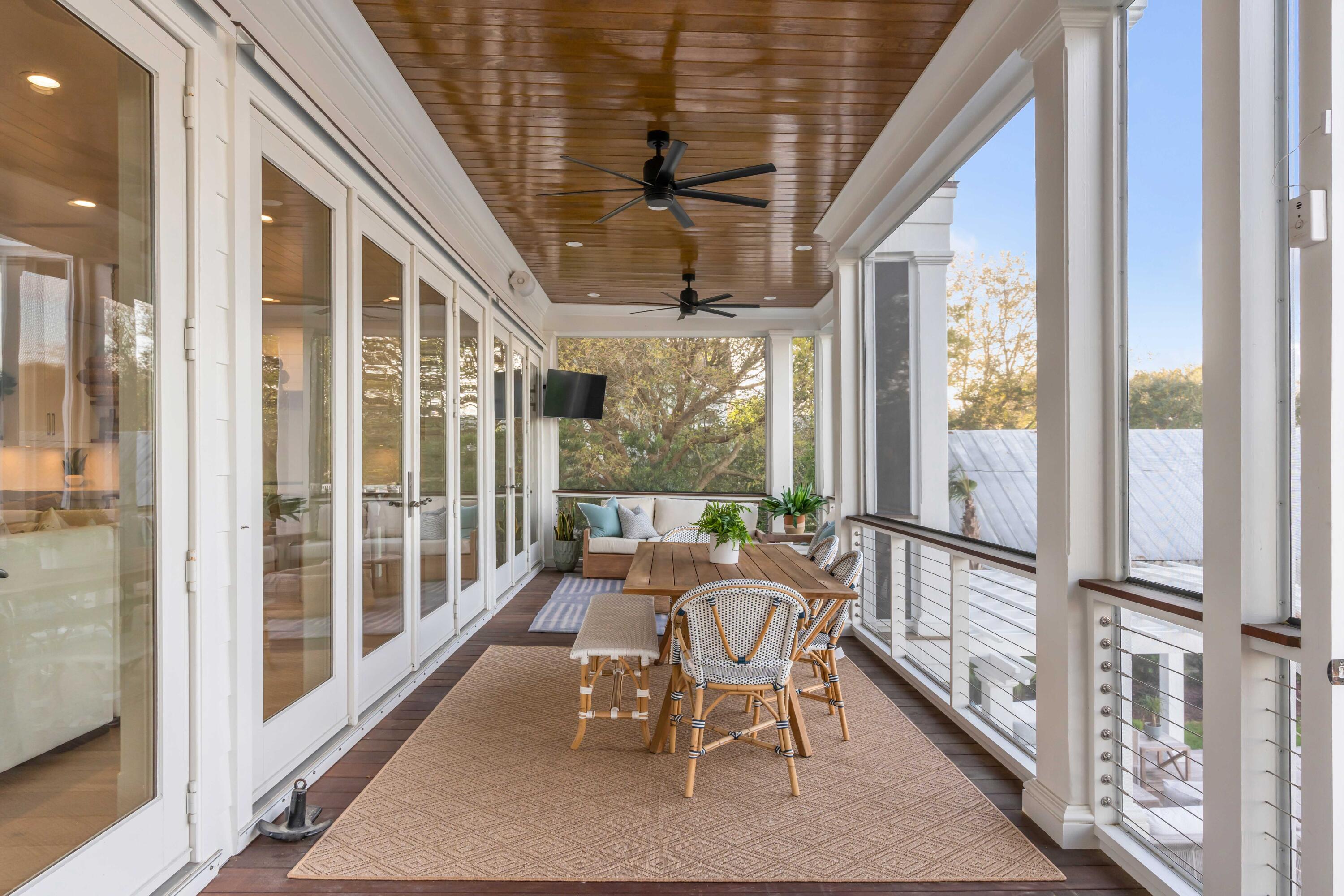 1420 Thompson Avenue