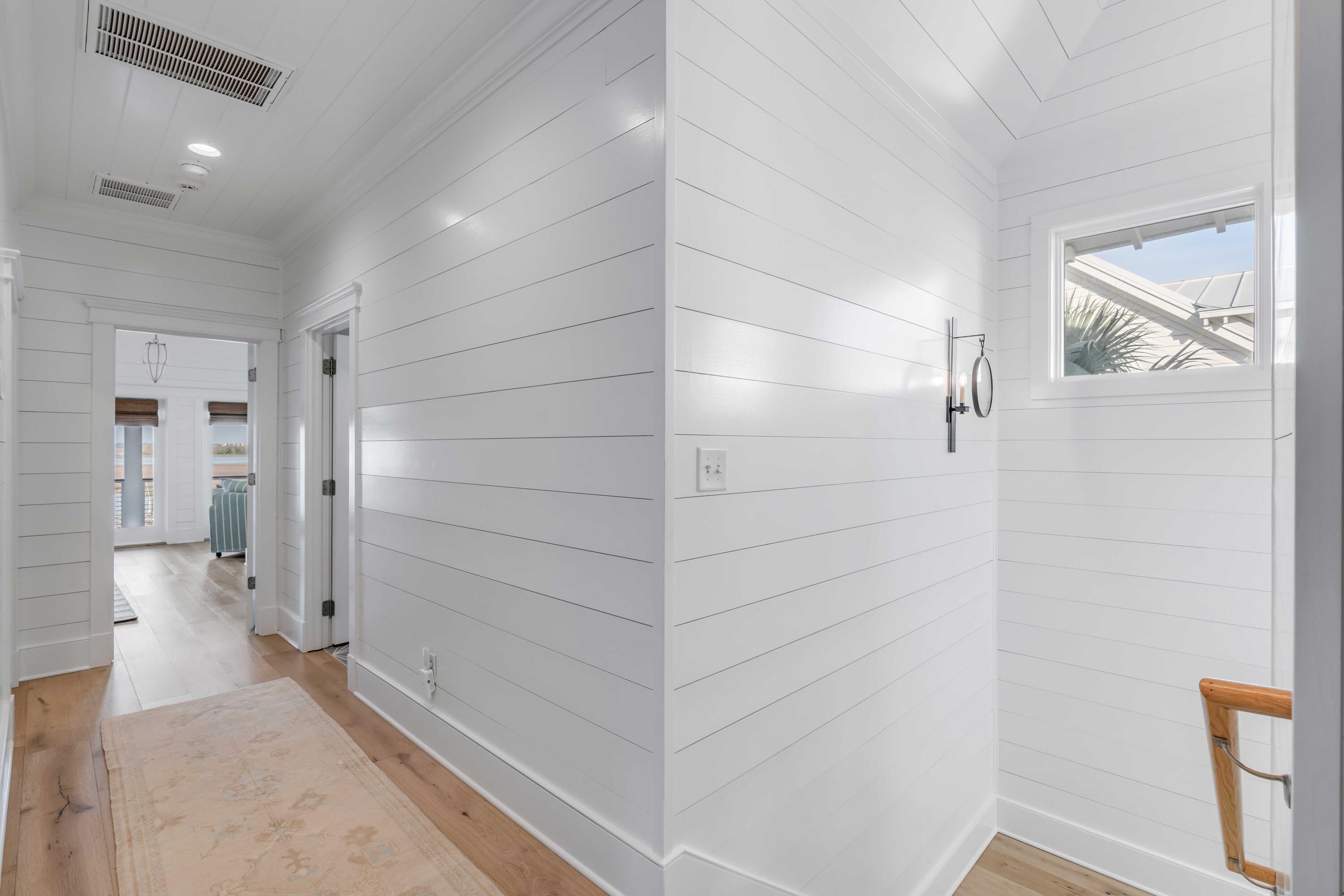 1420 Thompson Avenue