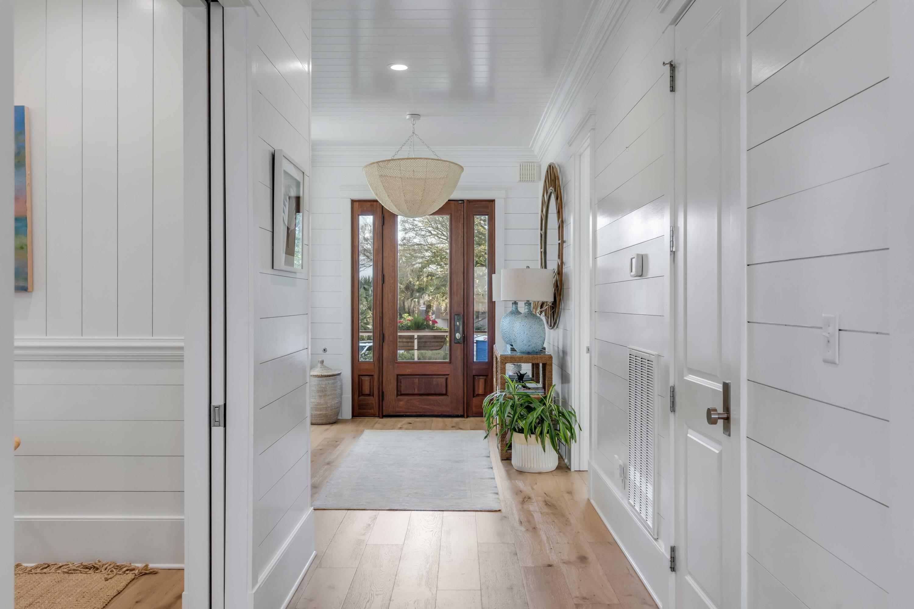 1420 Thompson Avenue