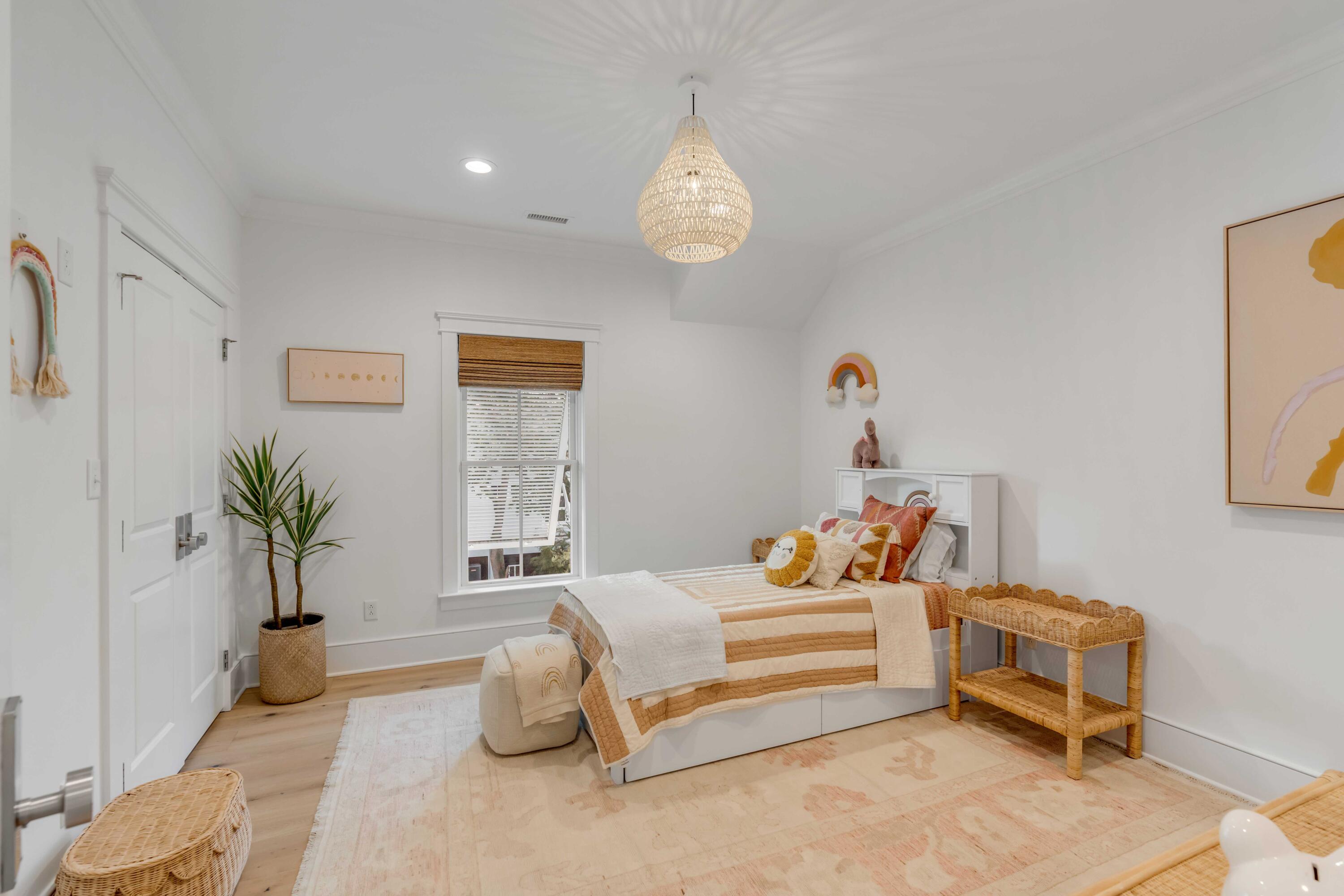 1420 Thompson Avenue