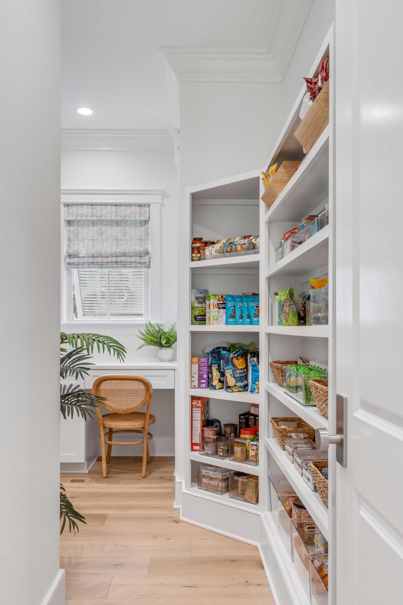 1420 Thompson Avenue