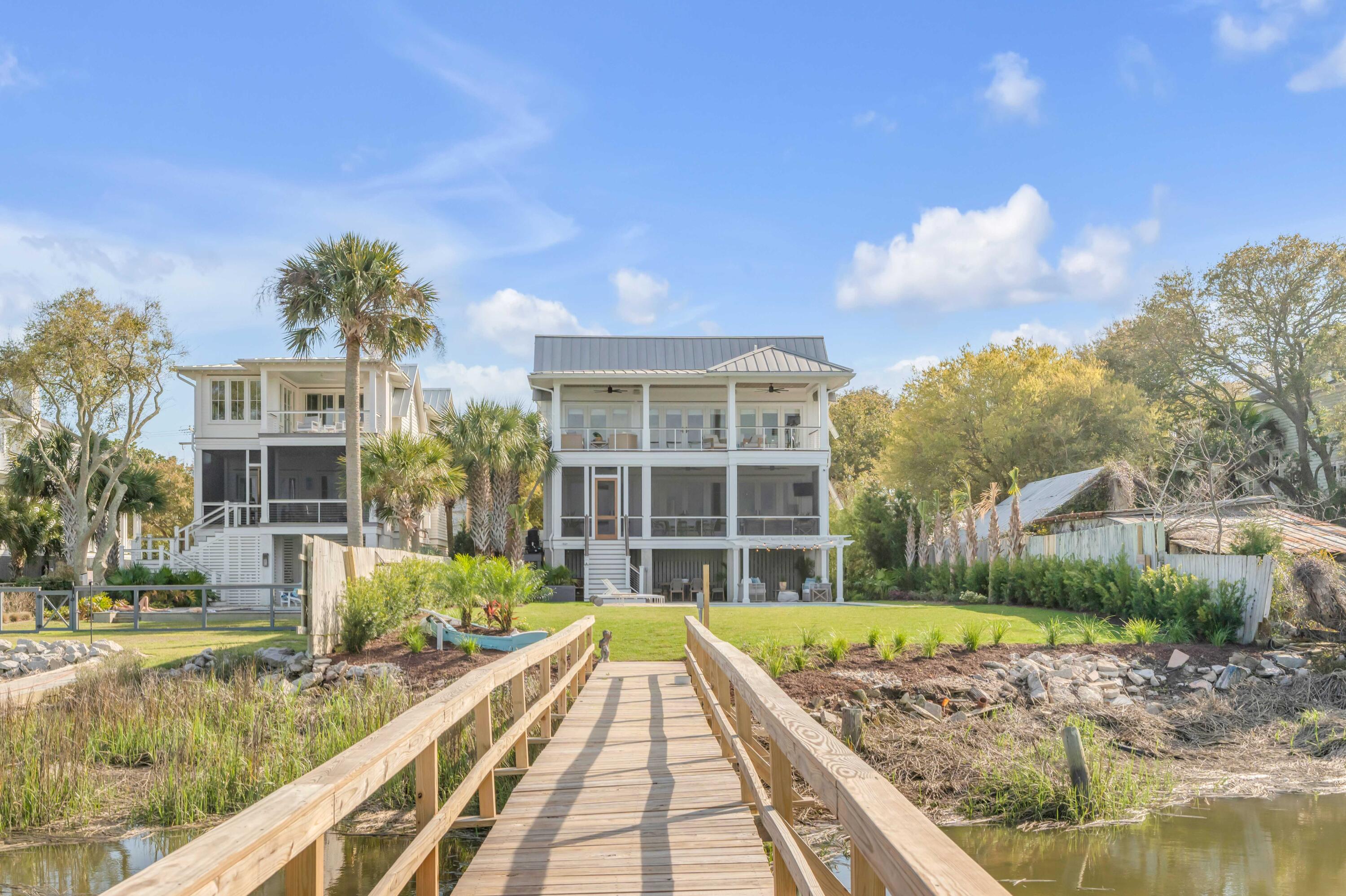 1420 Thompson Avenue