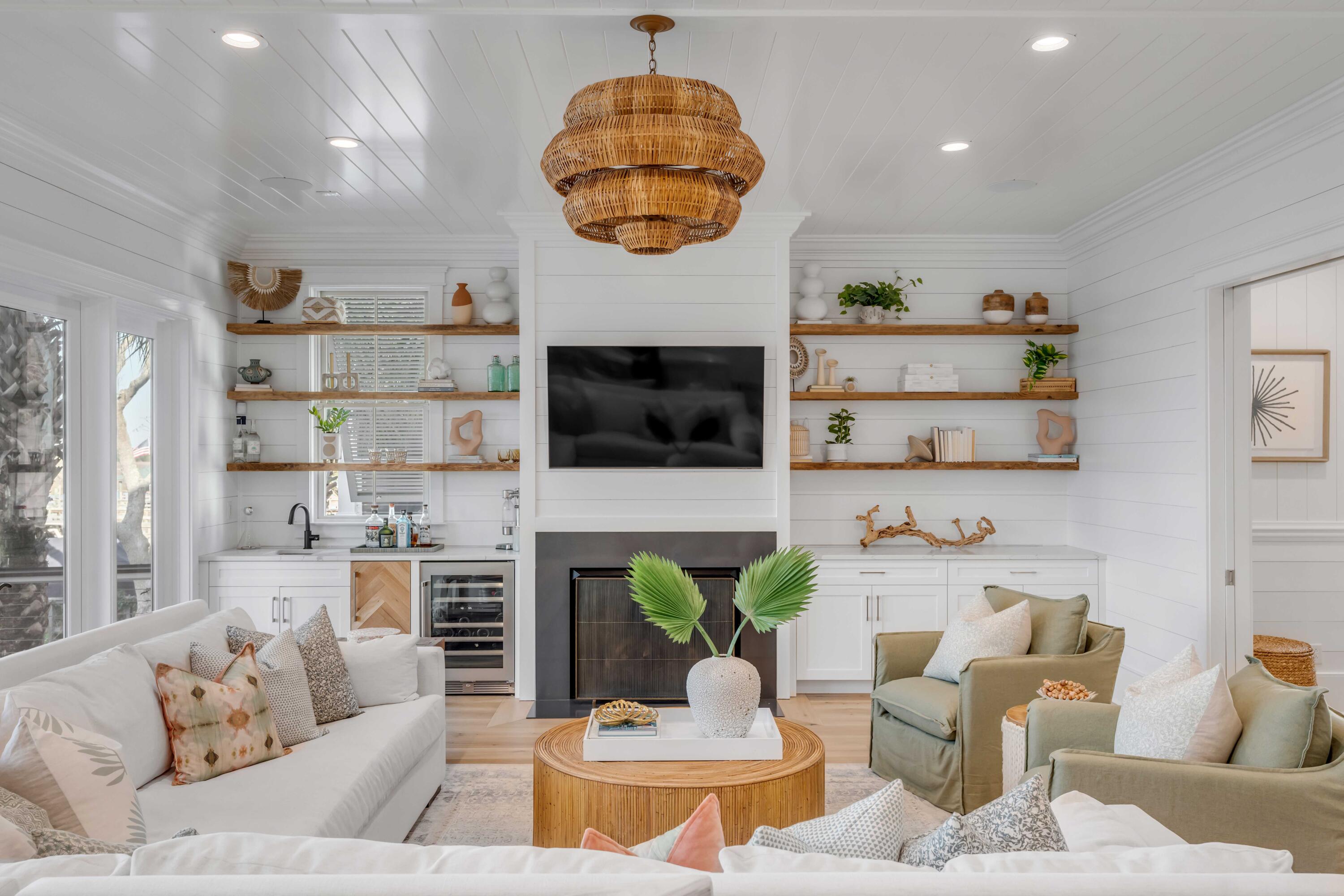 1420 Thompson Avenue