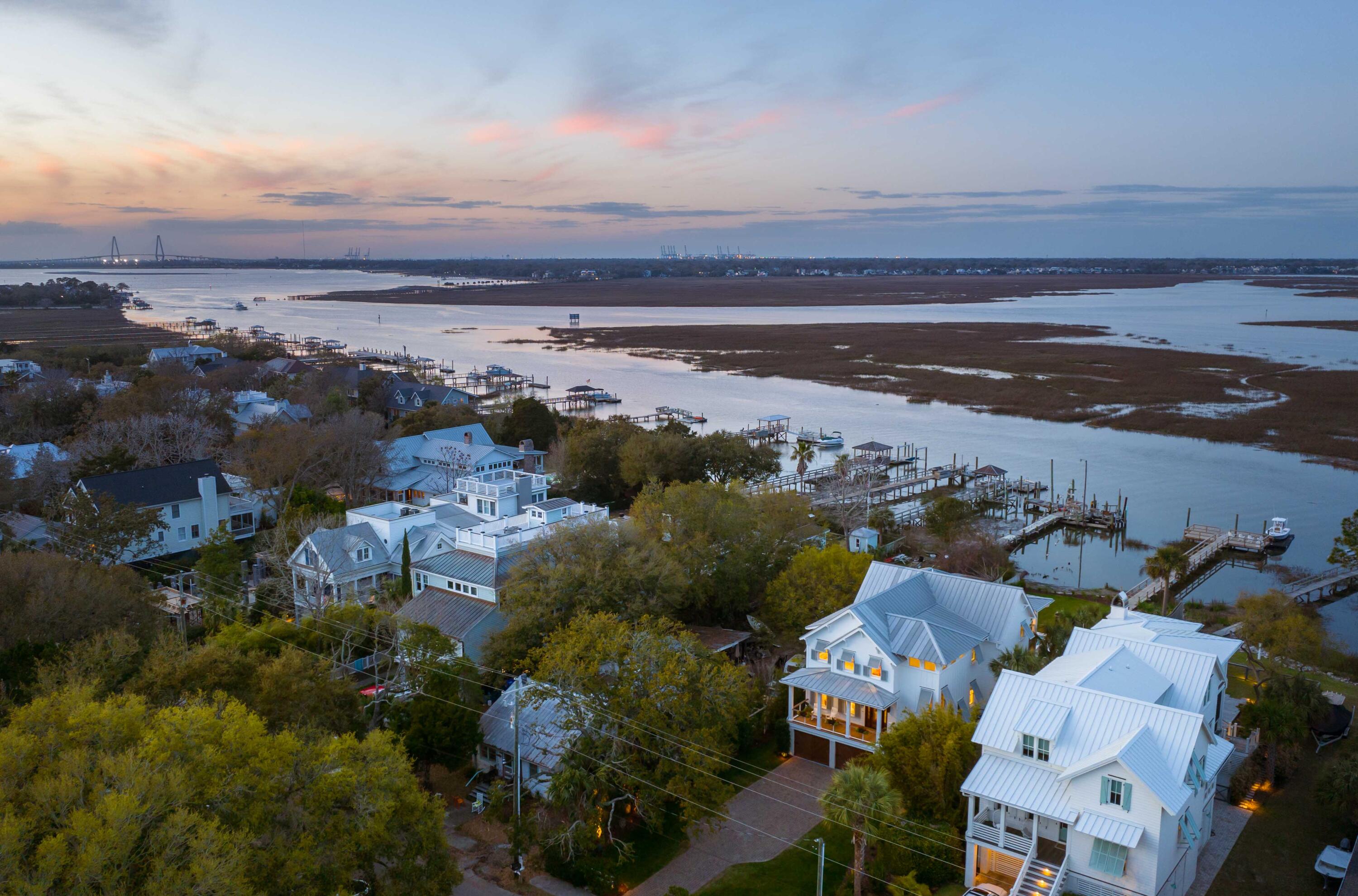 1420 Thompson Avenue