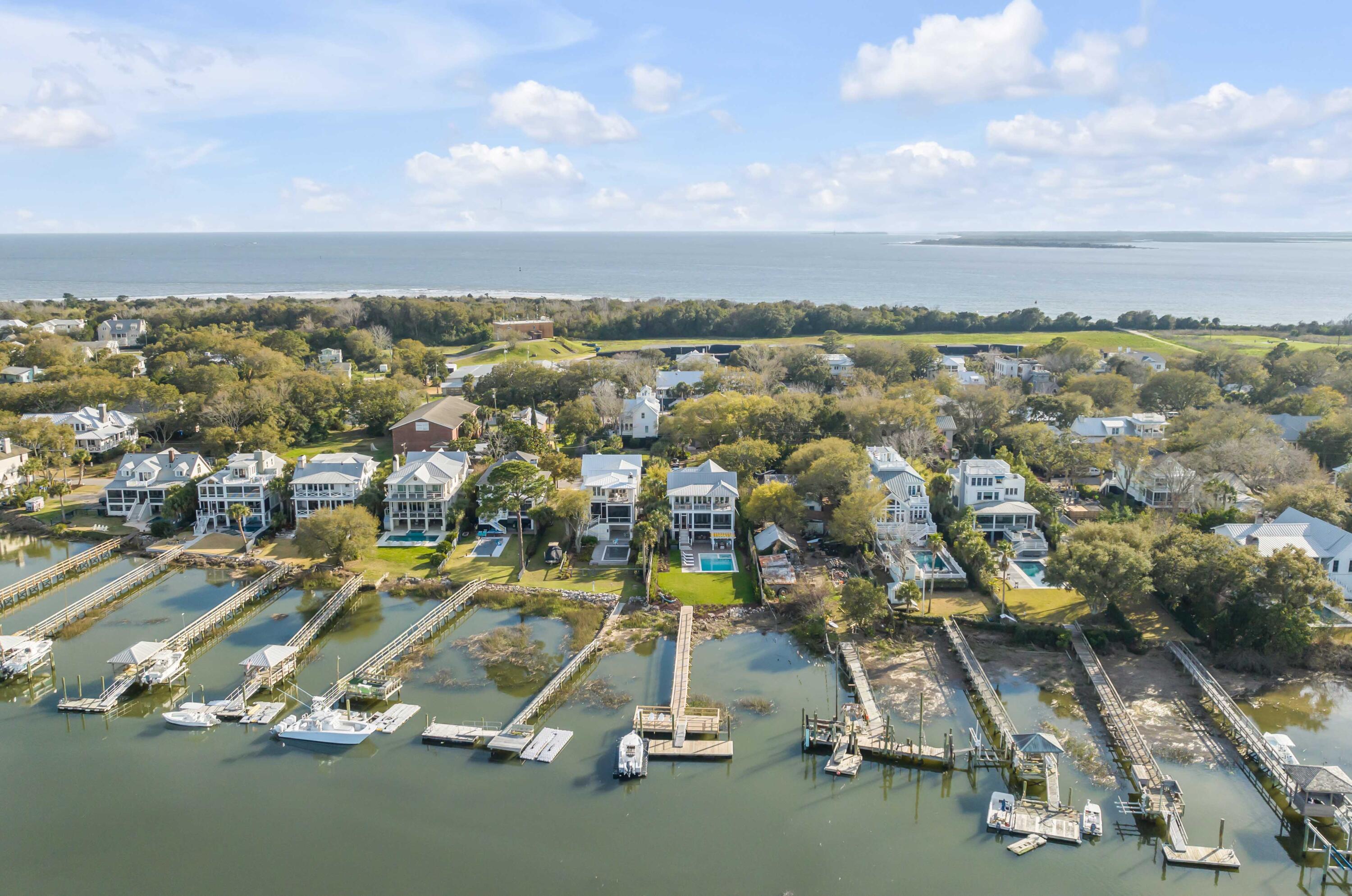 1420 Thompson Avenue