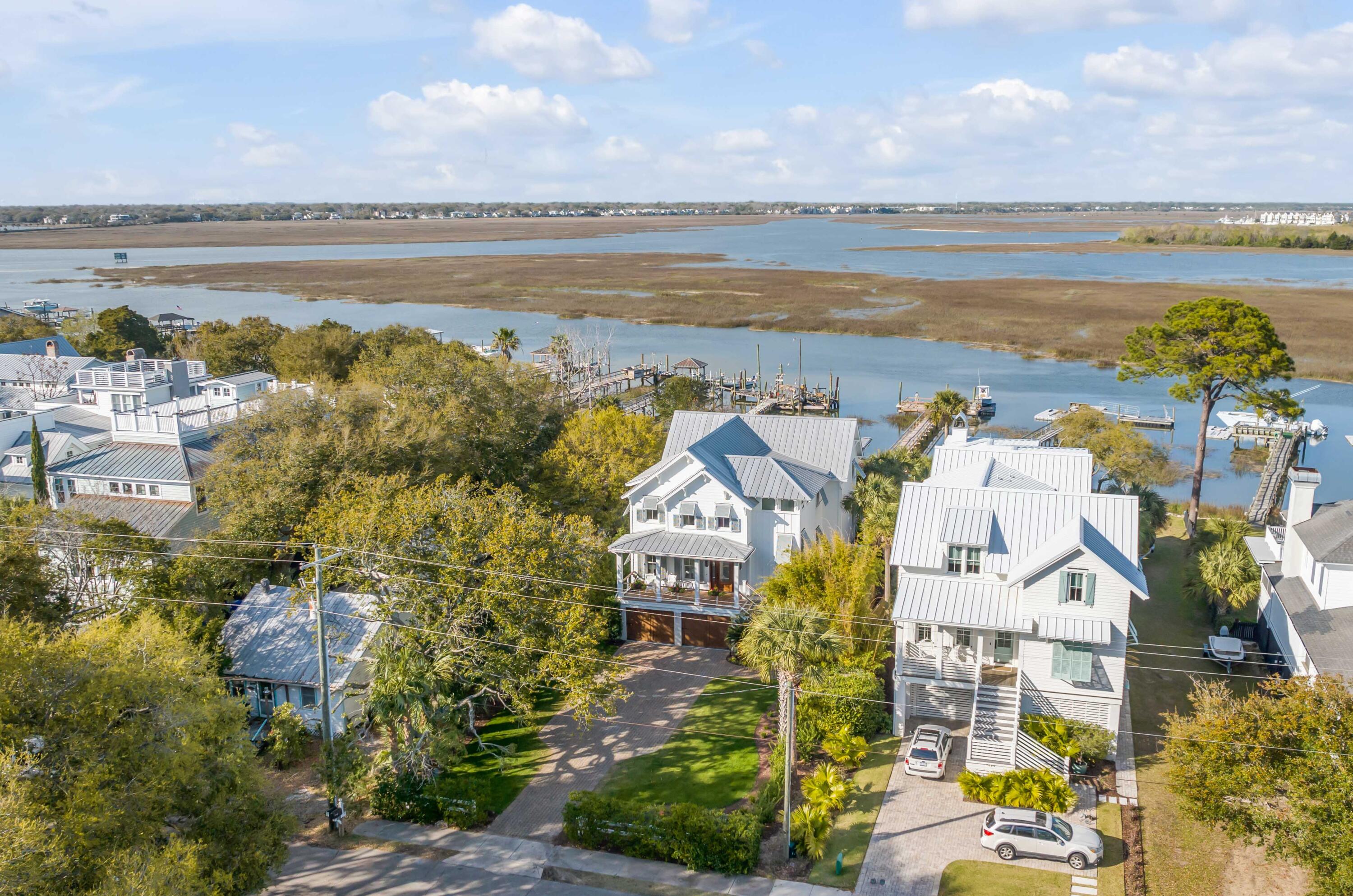 1420 Thompson Avenue