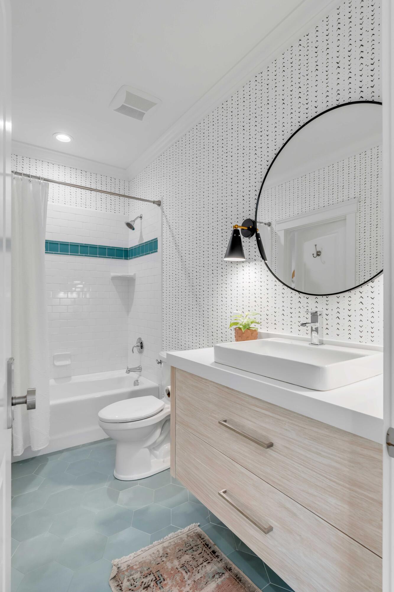 1420 Thompson Avenue