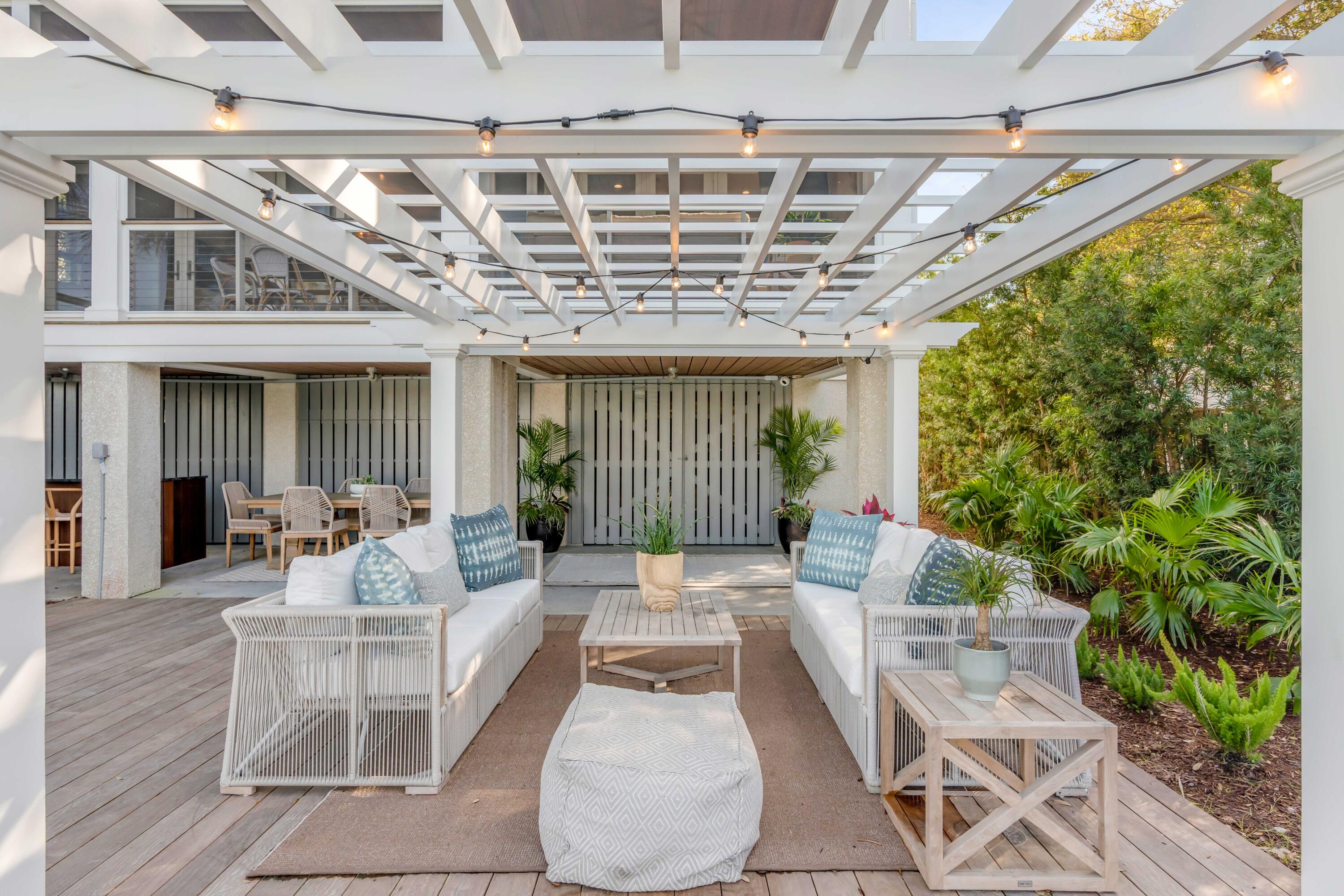 1420 Thompson Avenue