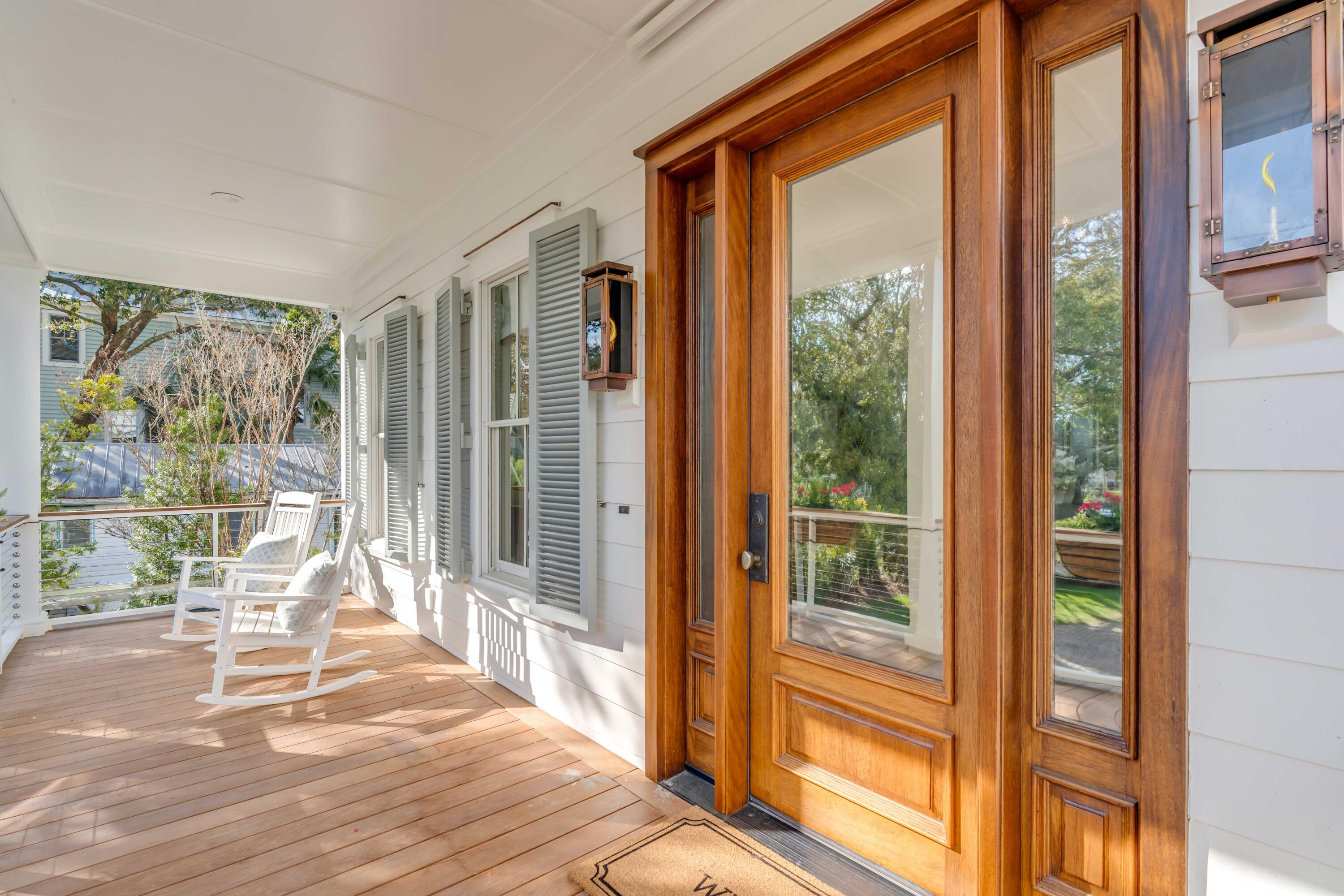 1420 Thompson Avenue