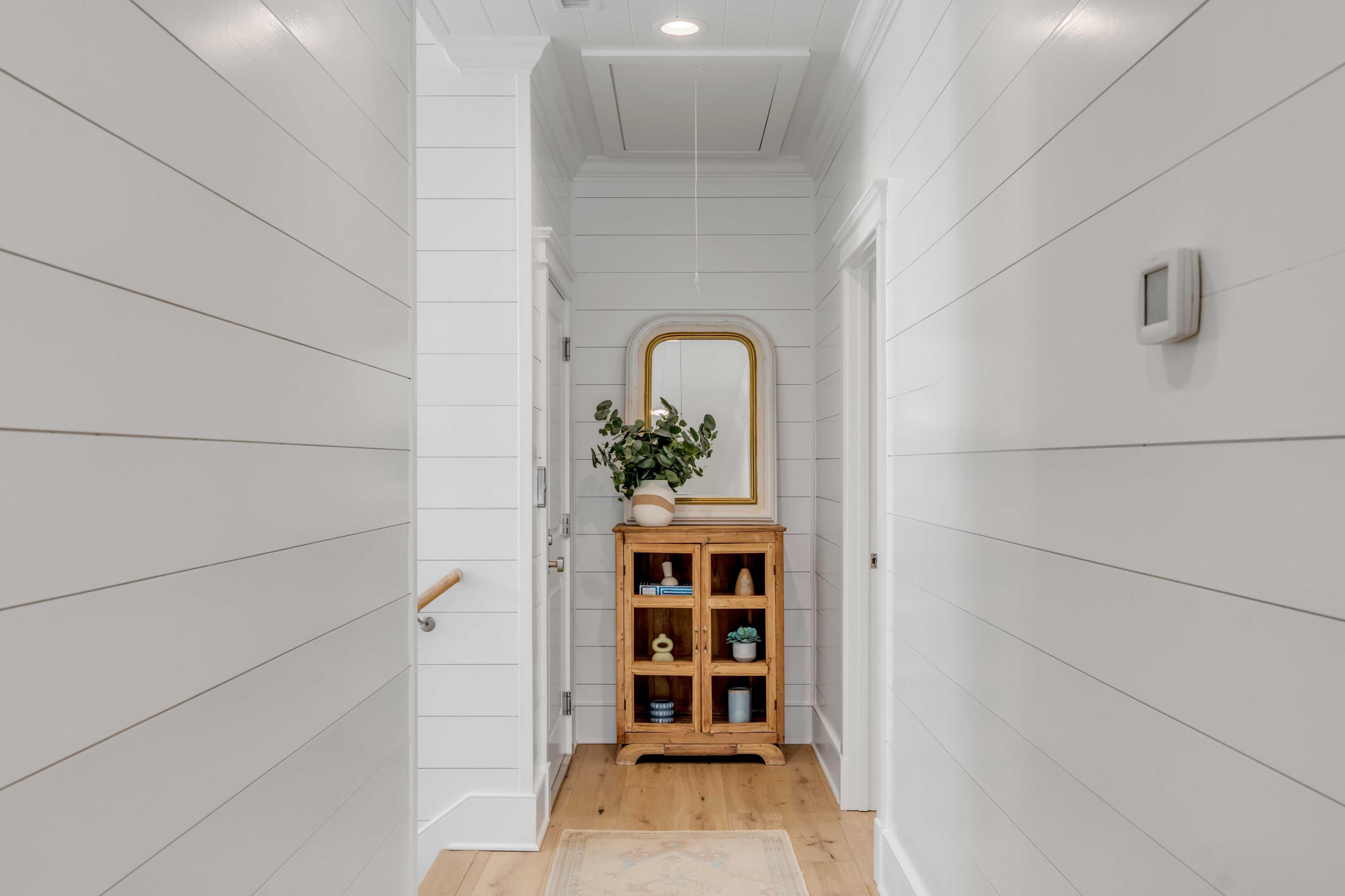 1420 Thompson Avenue