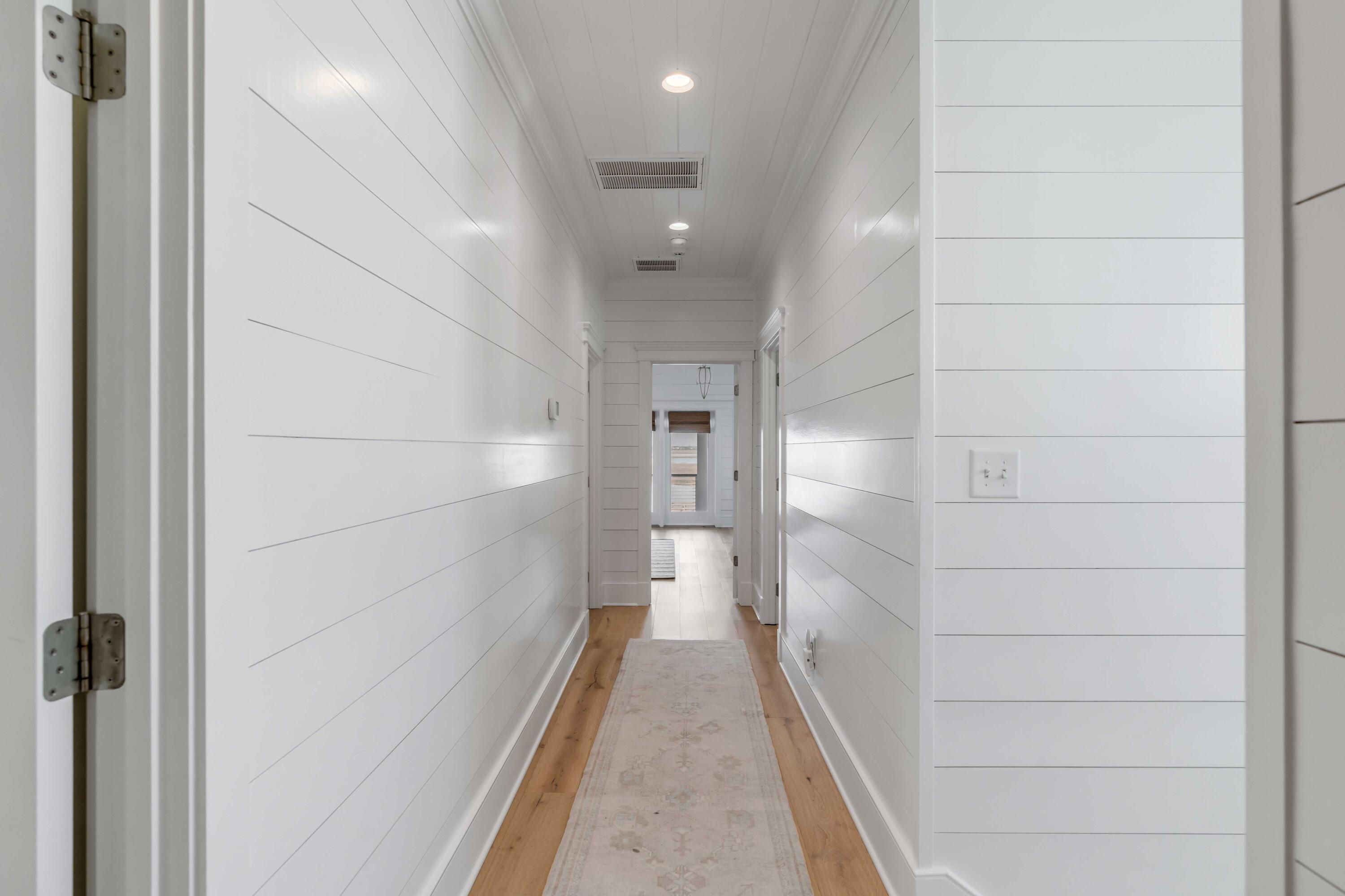 1420 Thompson Avenue