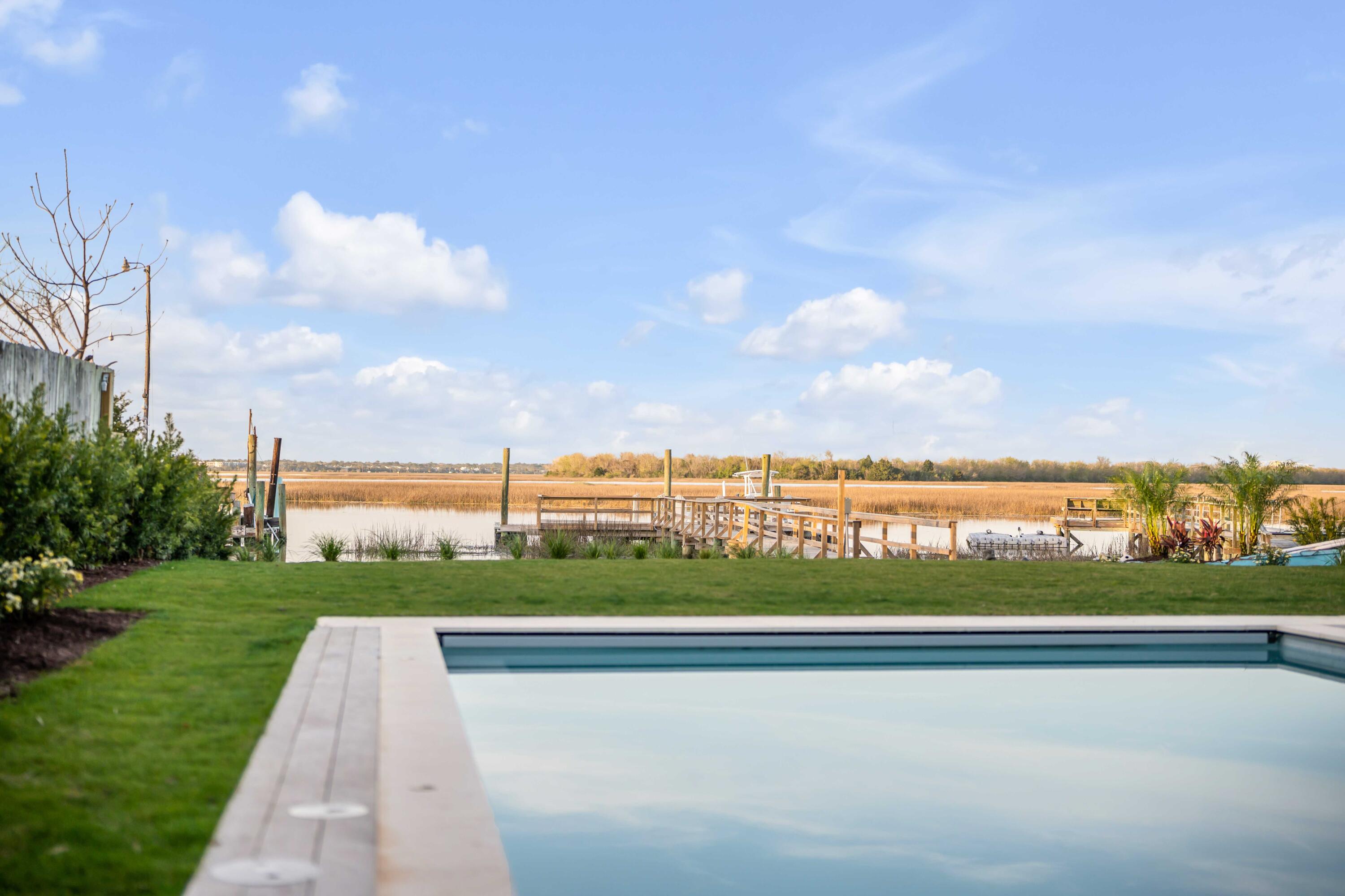 1420 Thompson Avenue