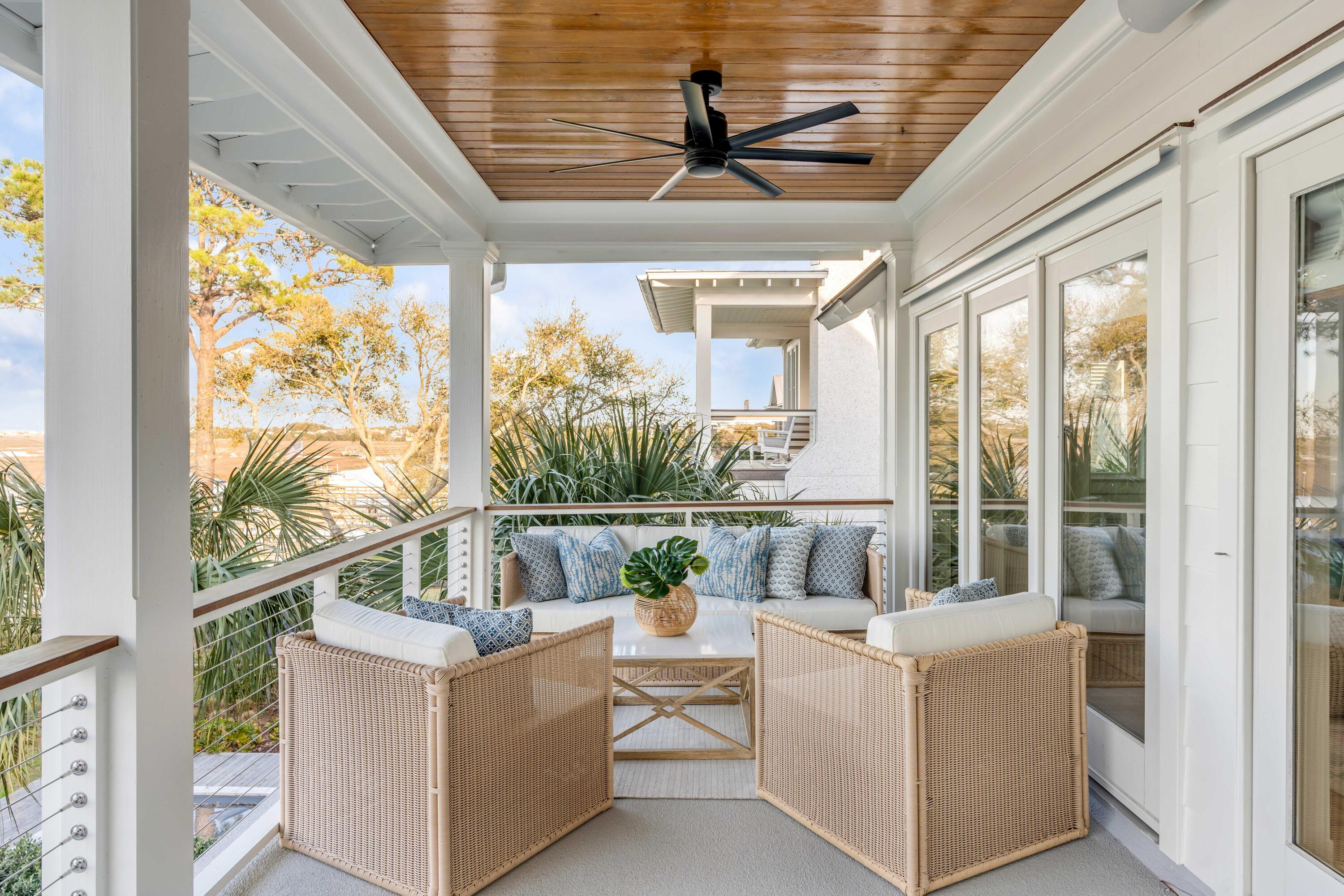 1420 Thompson Avenue