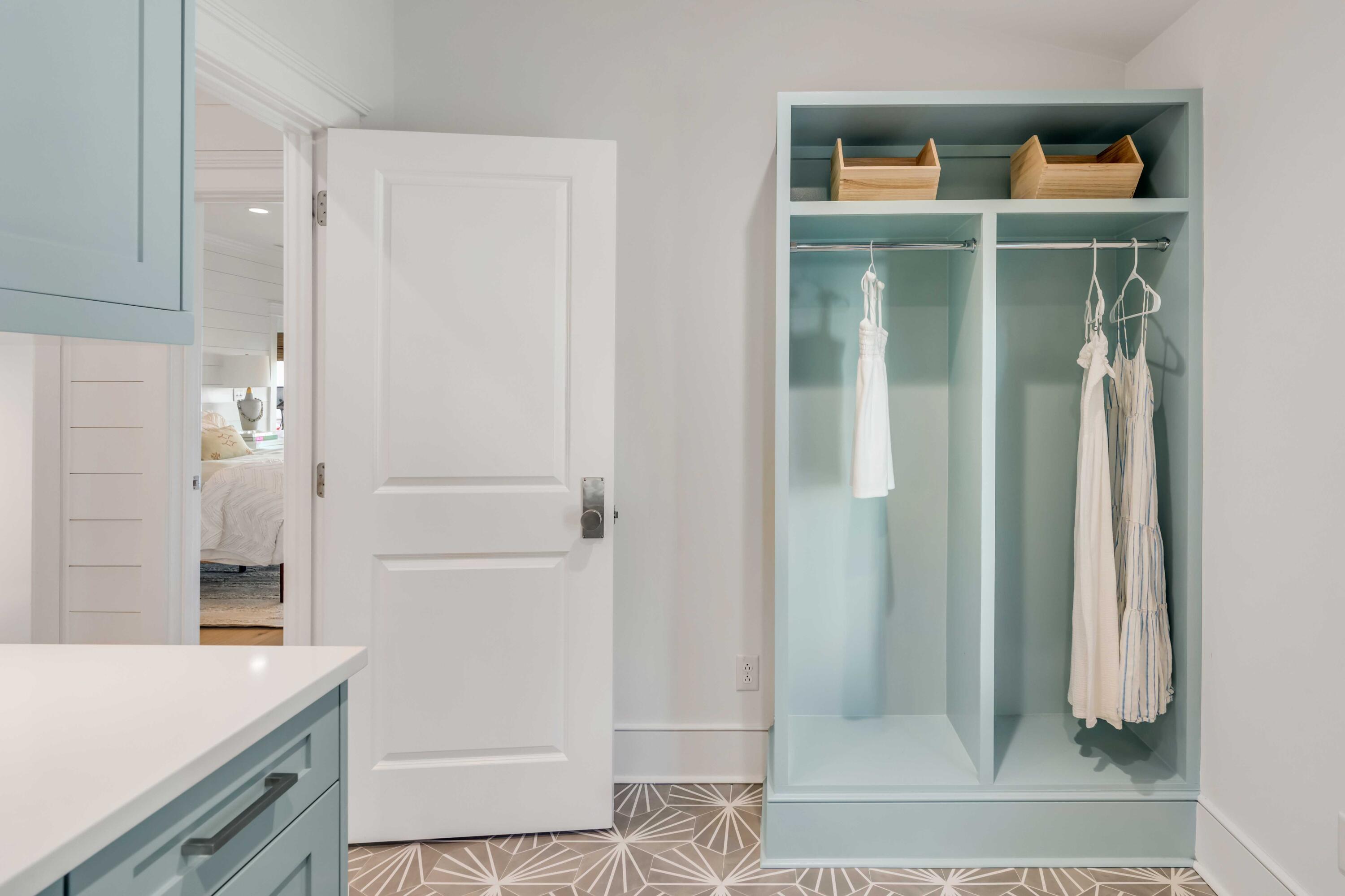 1420 Thompson Avenue