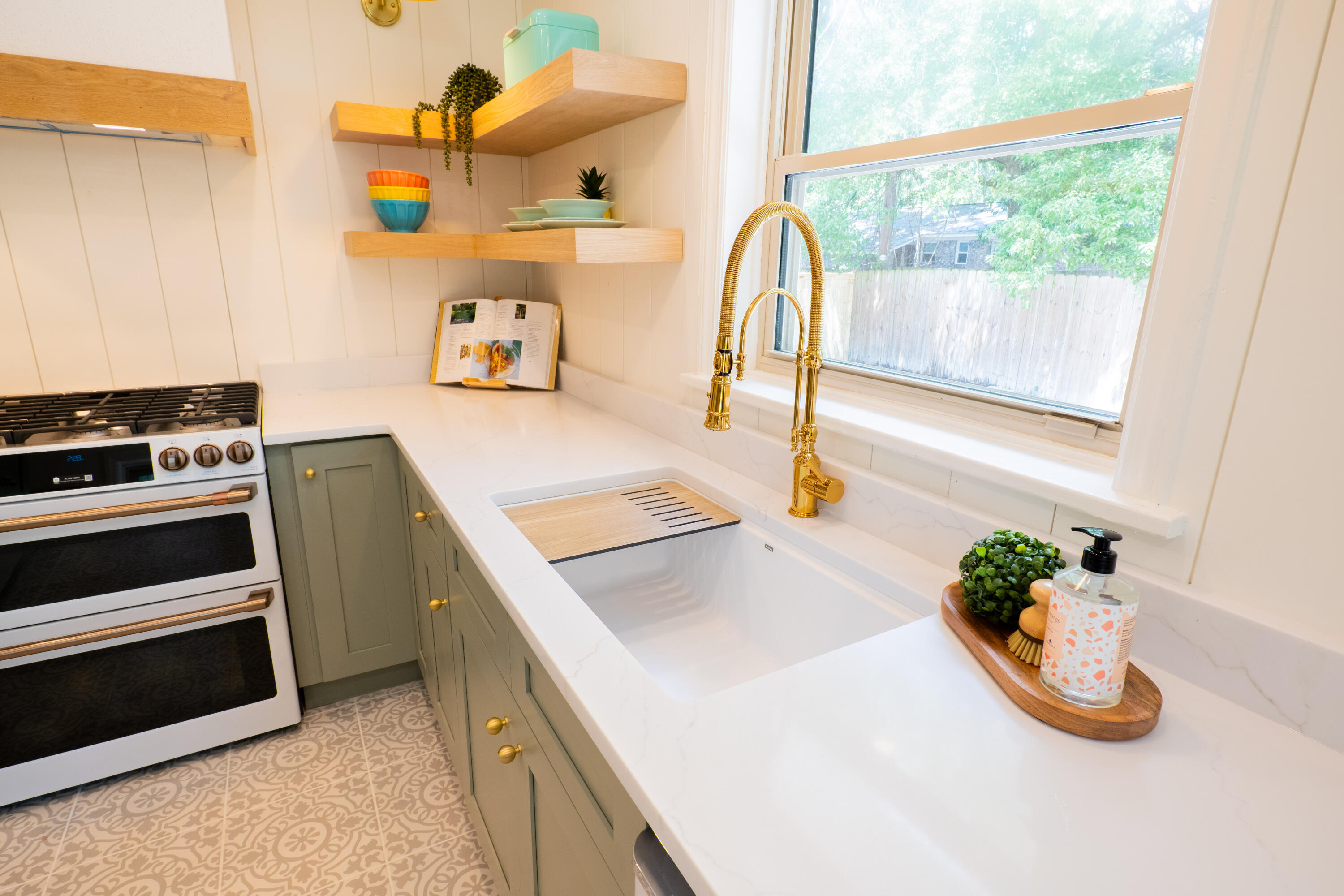 2234 Woodland Shores Road