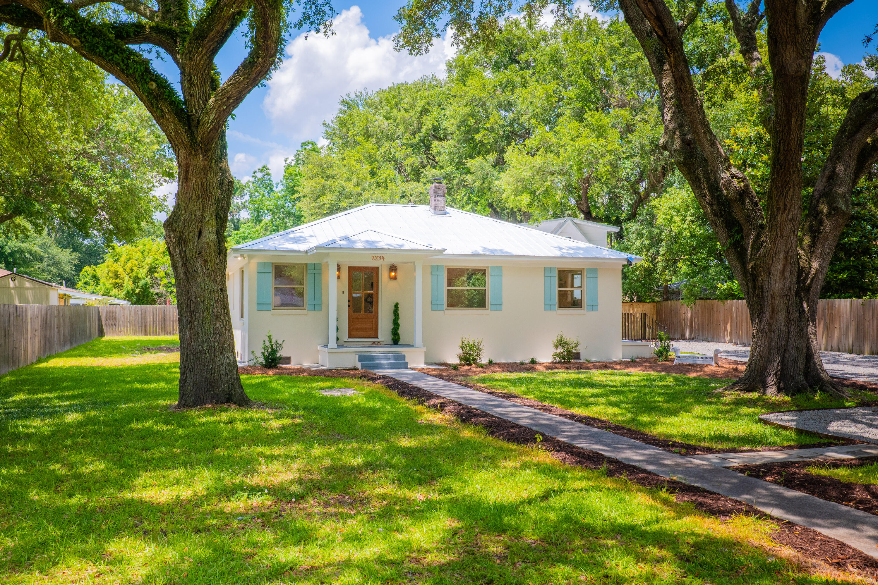 2234 Woodland Shores Road