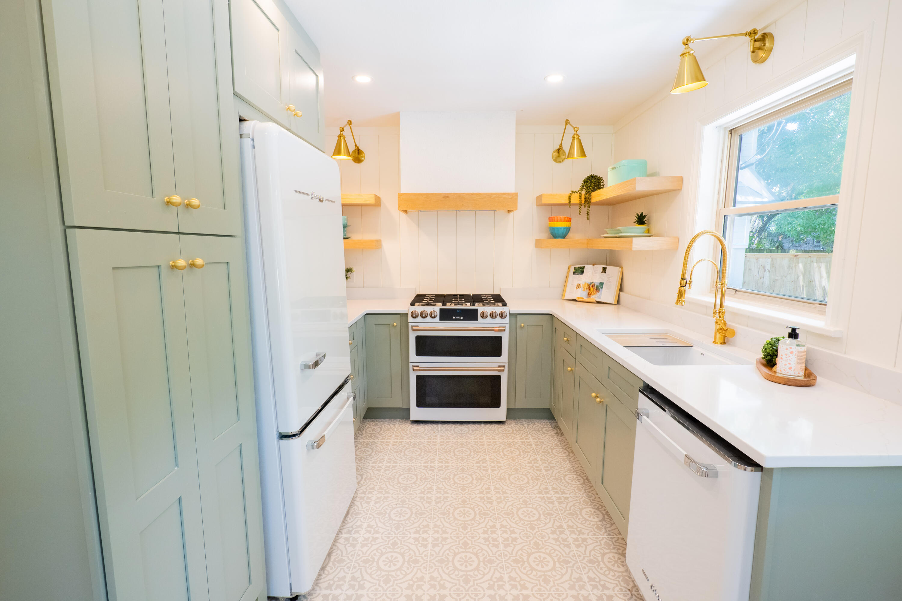 2234 Woodland Shores Road