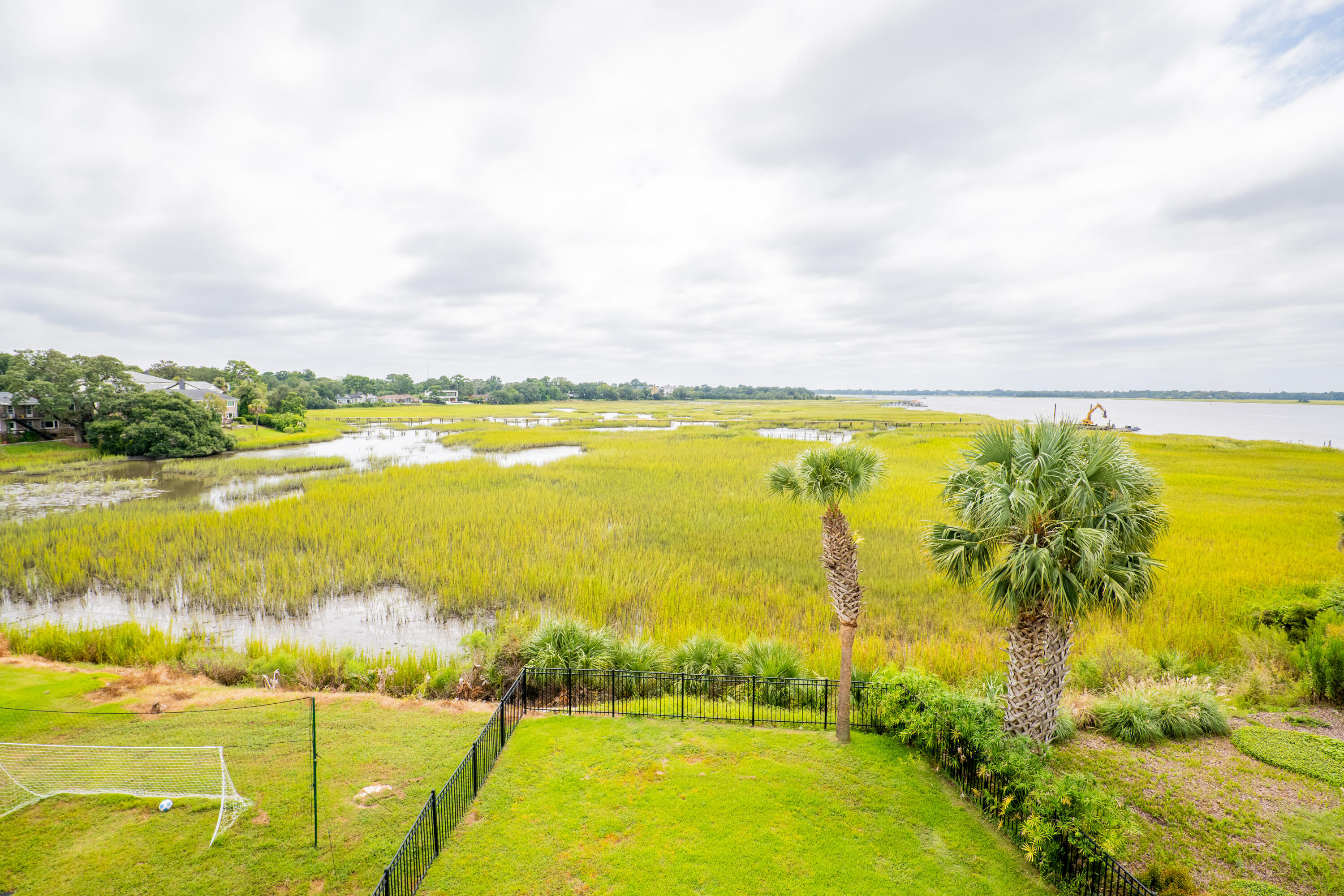 21 Lowndes Pointe Drive