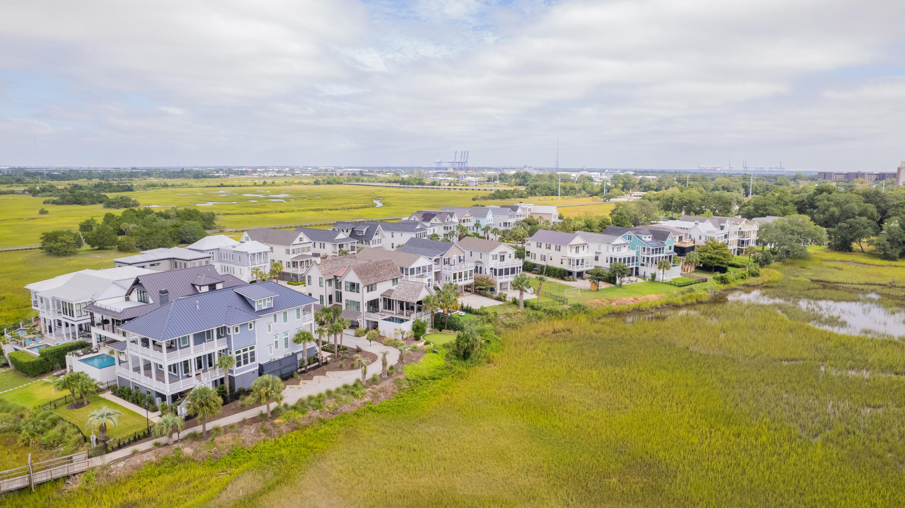 21 Lowndes Pointe Drive