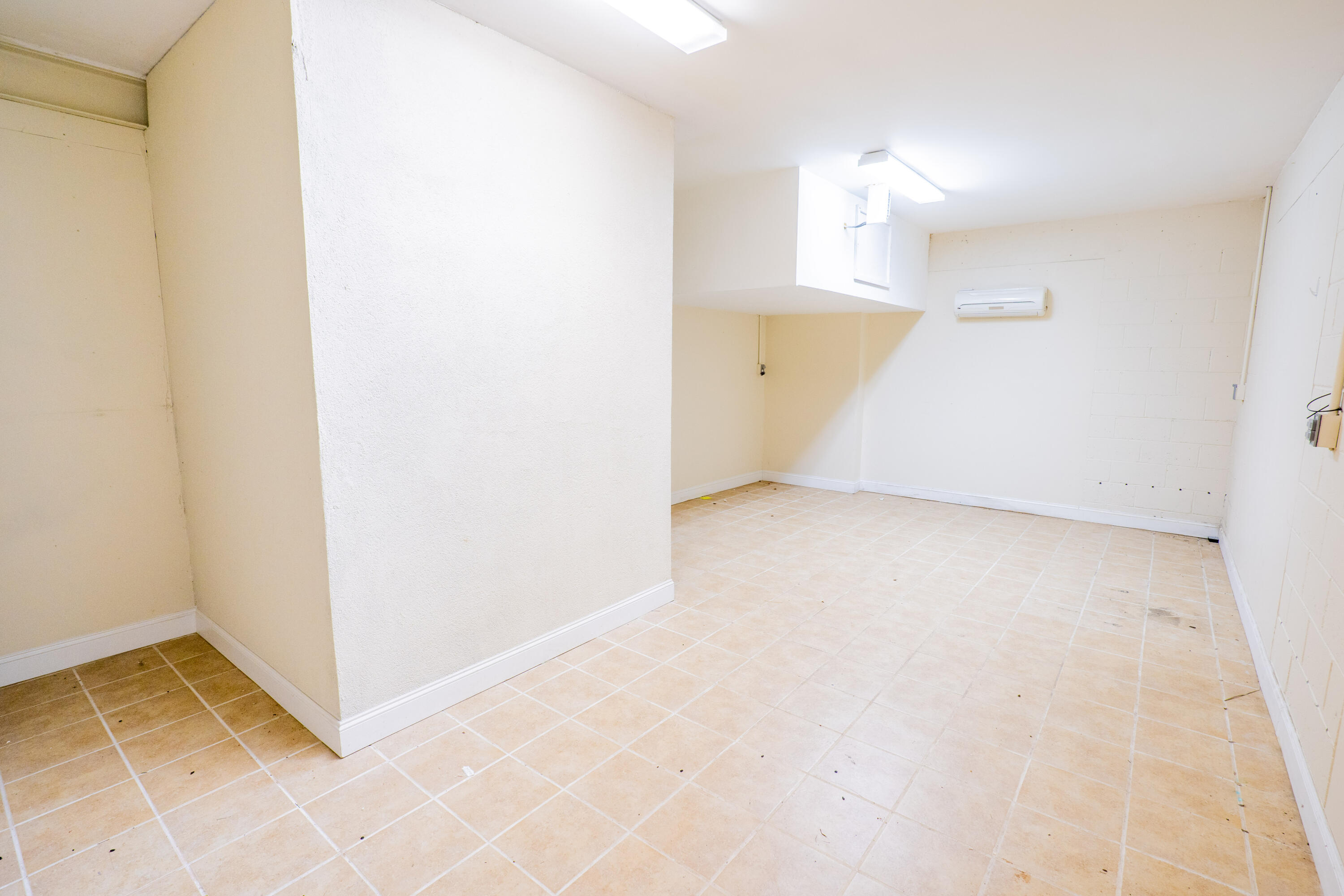 21 Lowndes Pointe Drive