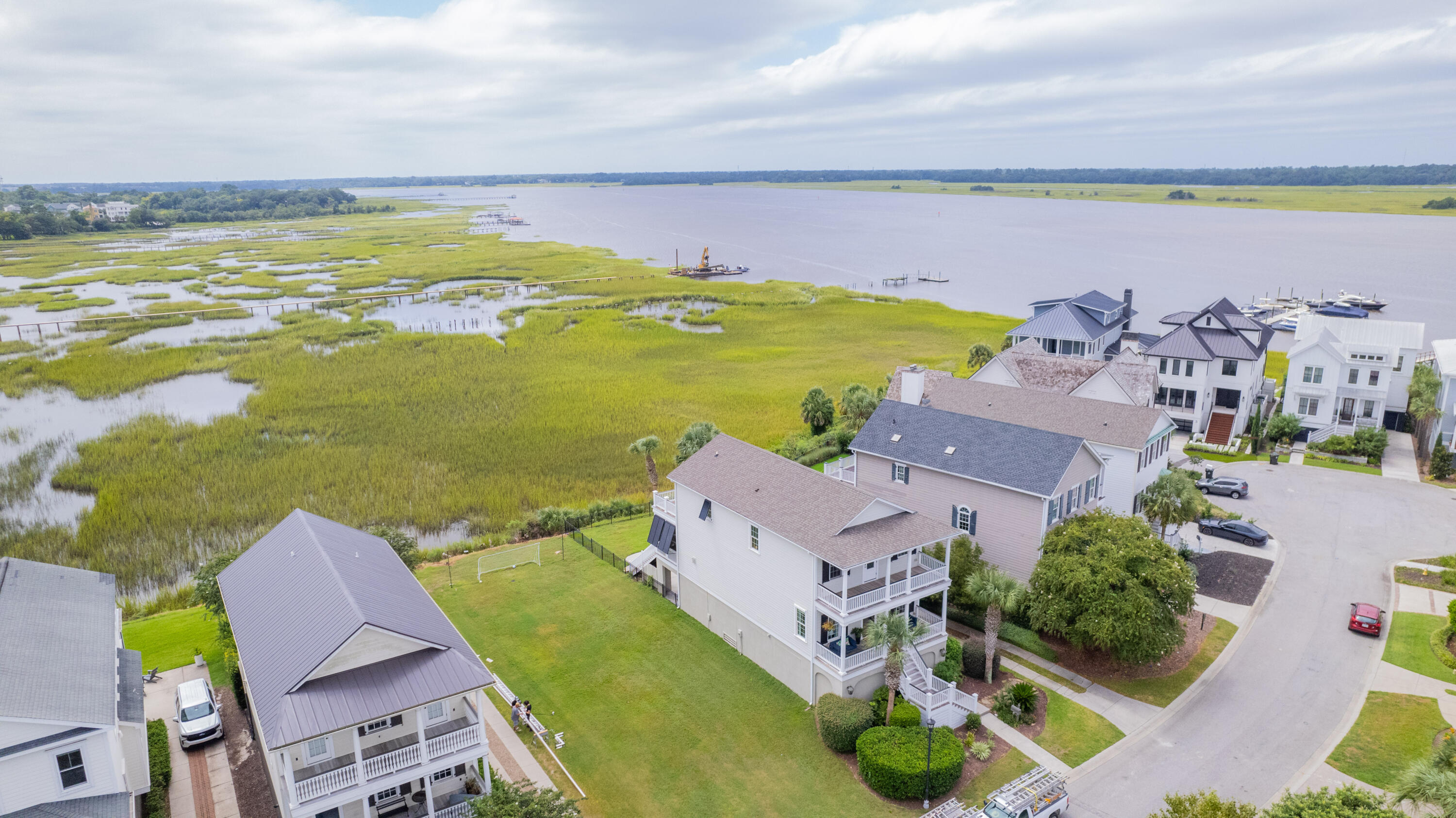 21 Lowndes Pointe Drive