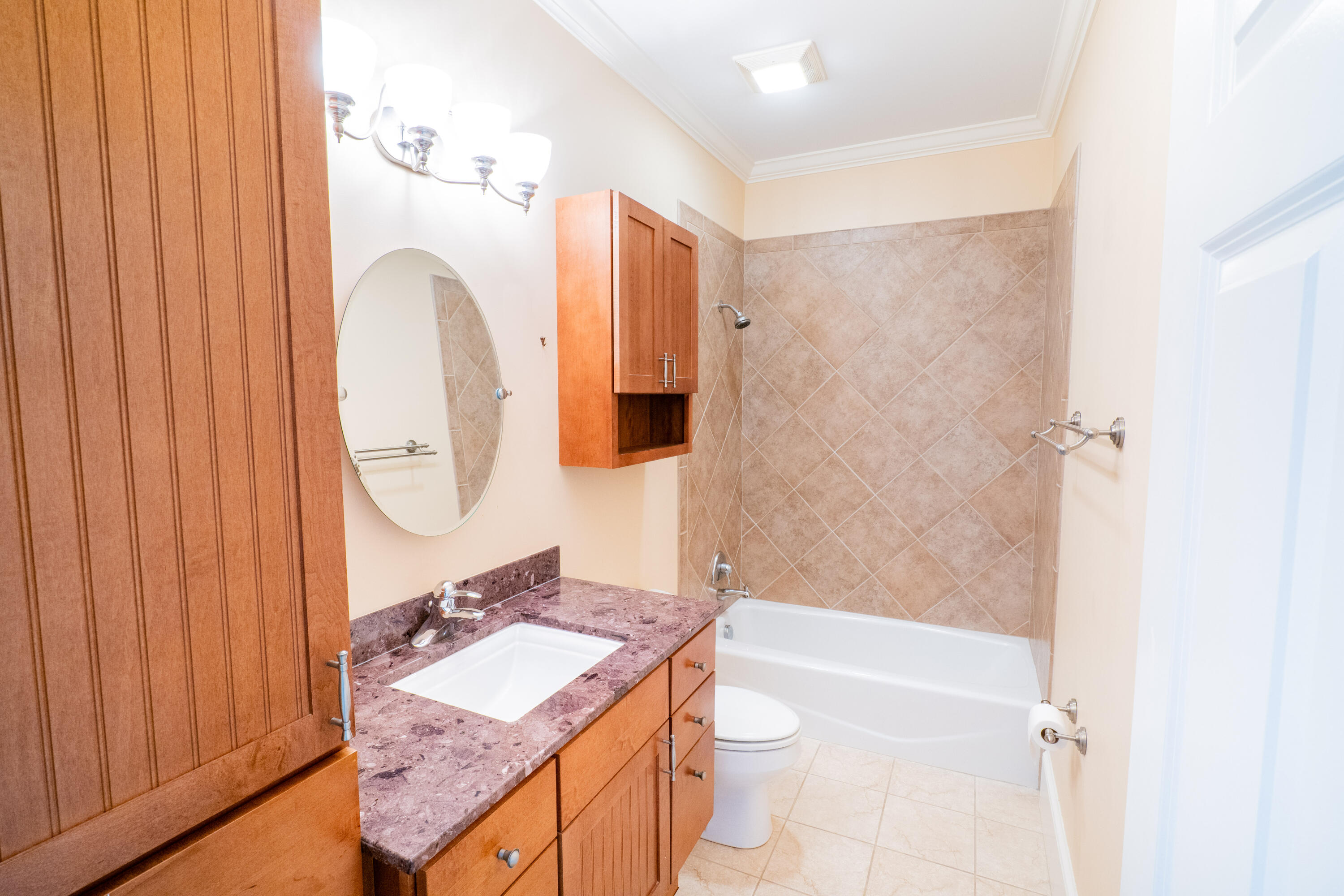 21 Lowndes Pointe Drive