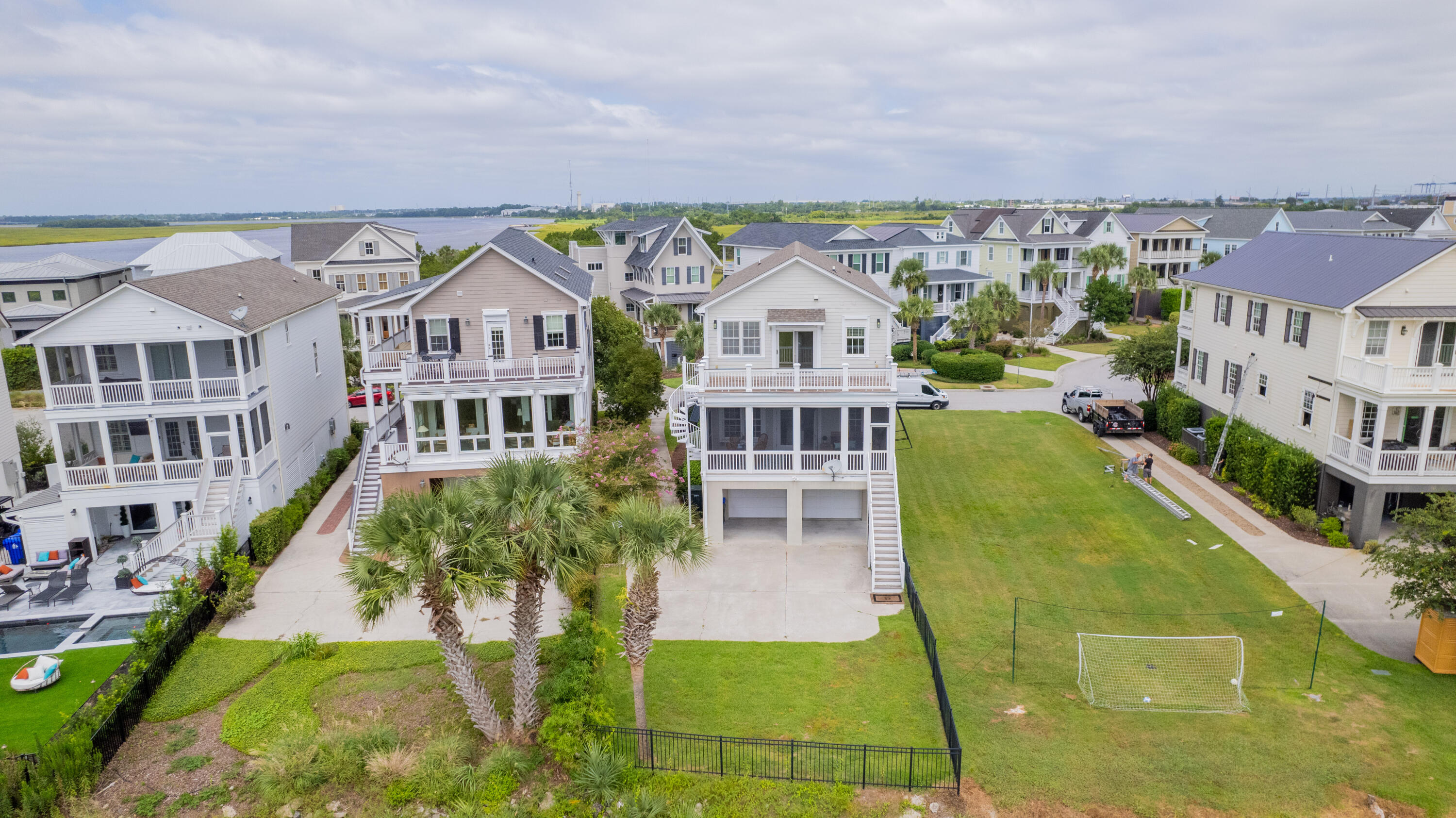 21 Lowndes Pointe Drive