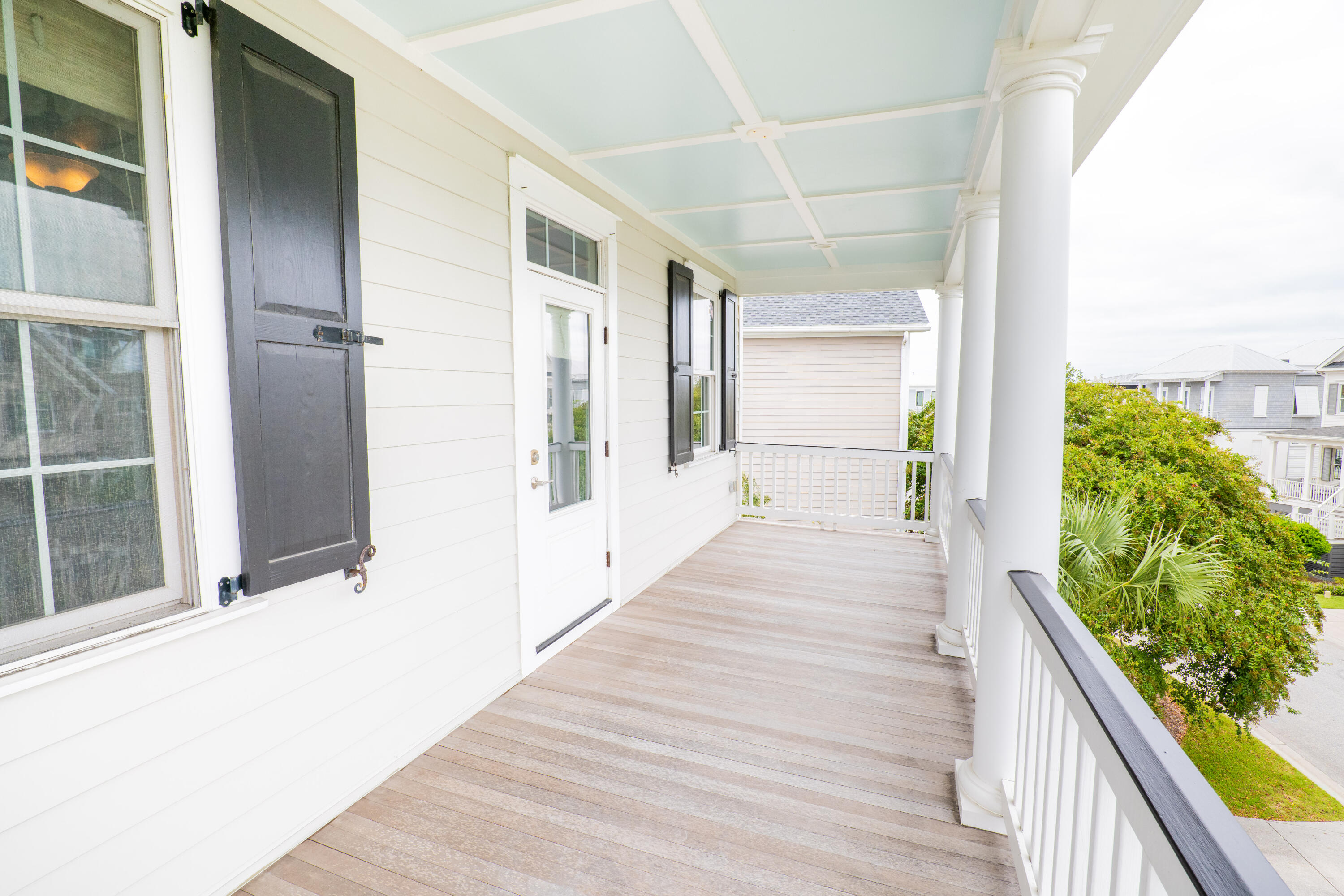 21 Lowndes Pointe Drive