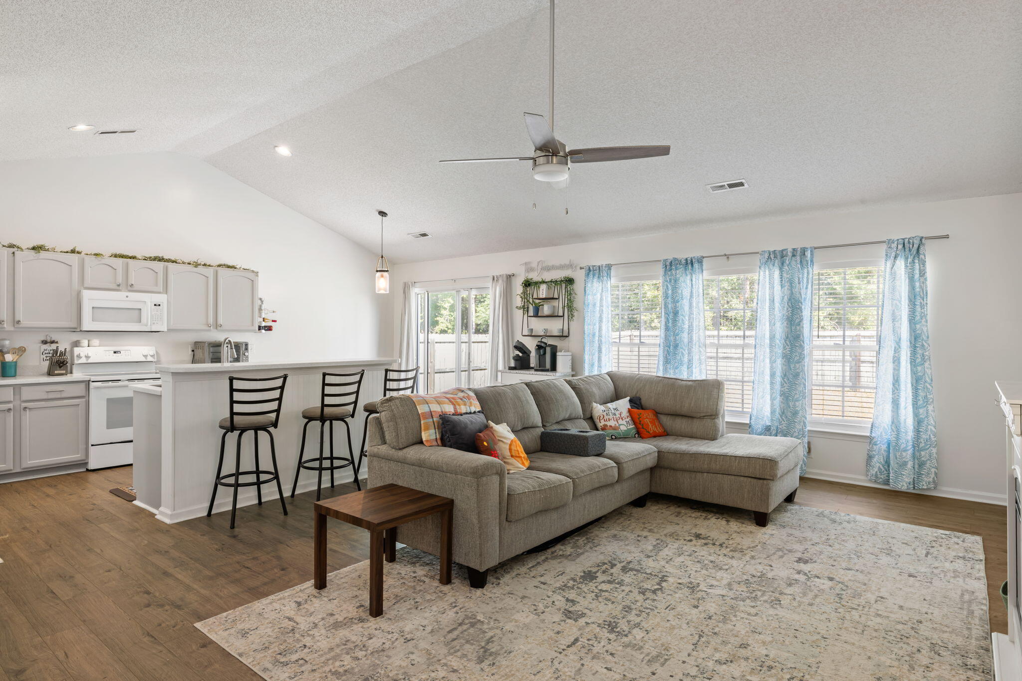 5080 Thorton Drive, Summerville