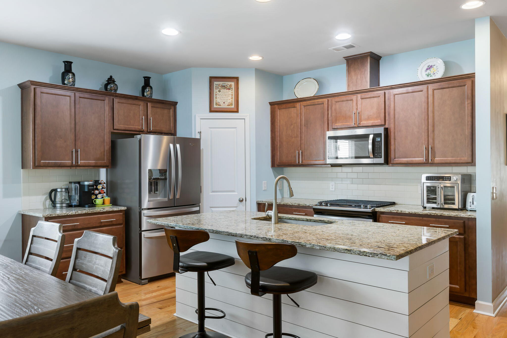 1607 Shady Pine Road