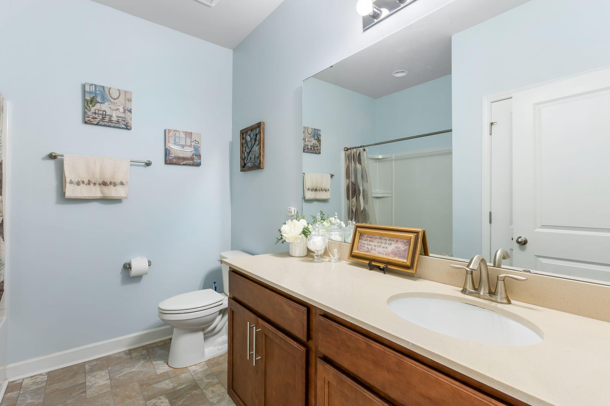 1607 Shady Pine Road