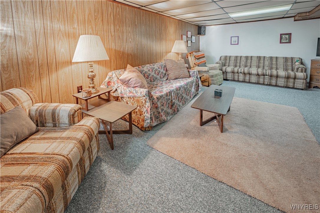 6107 Shawnee Road