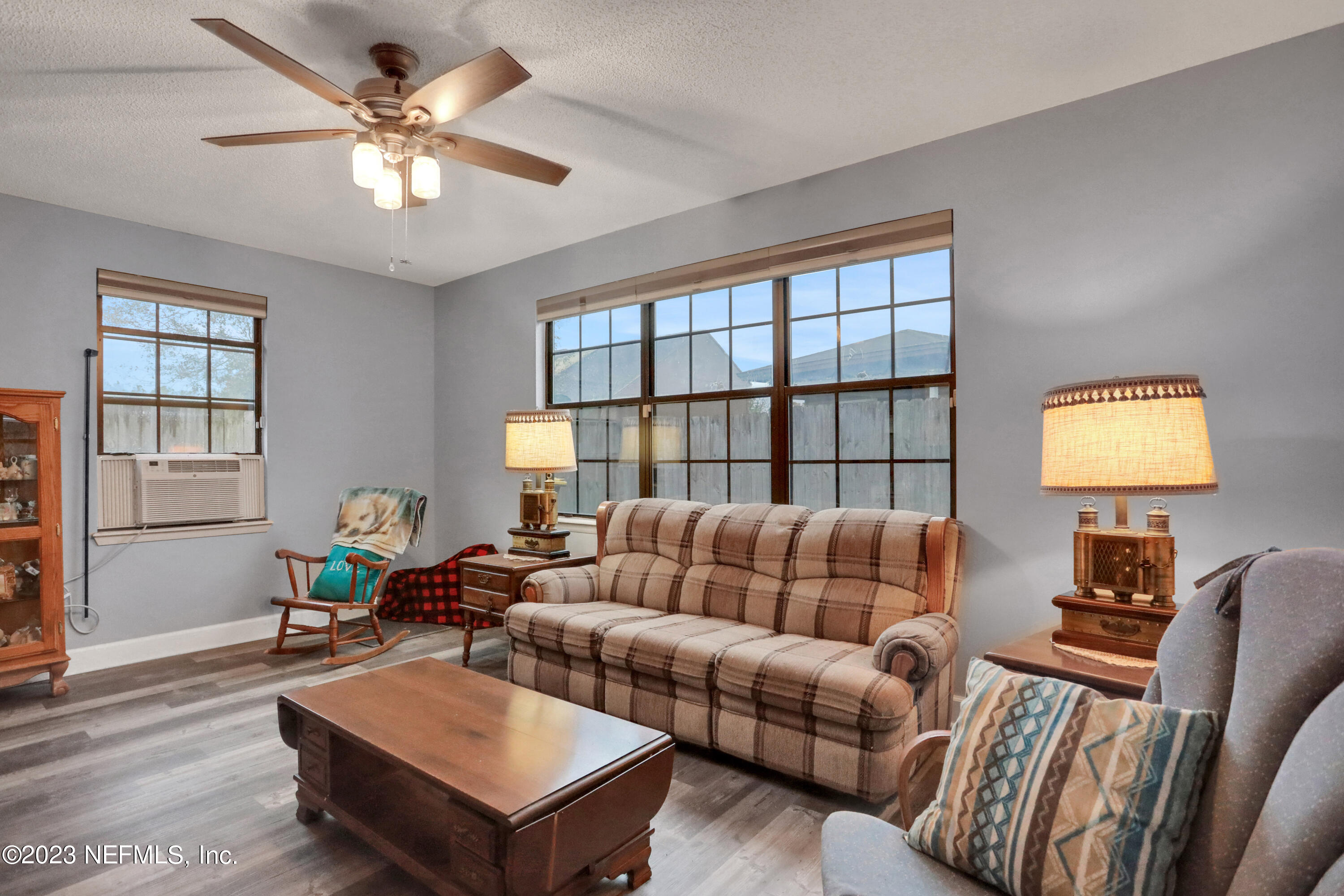 8722 PINEVALLEY Lane