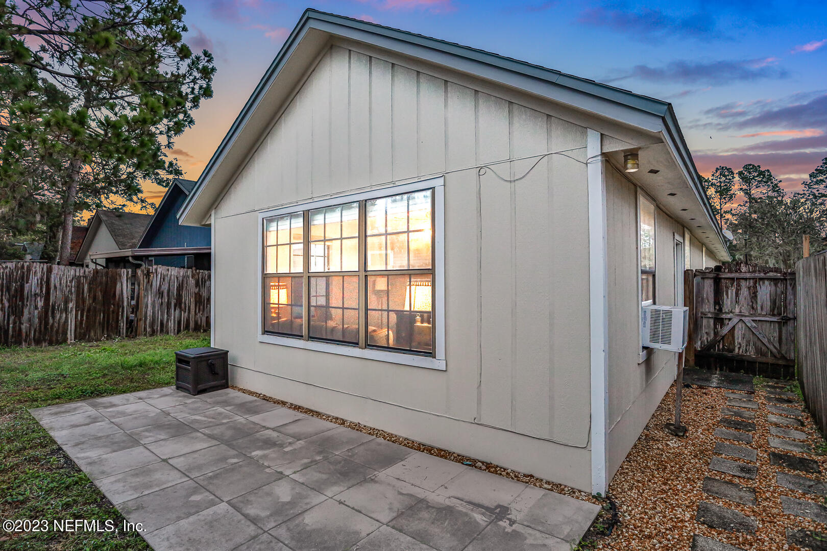 8722 PINEVALLEY Lane