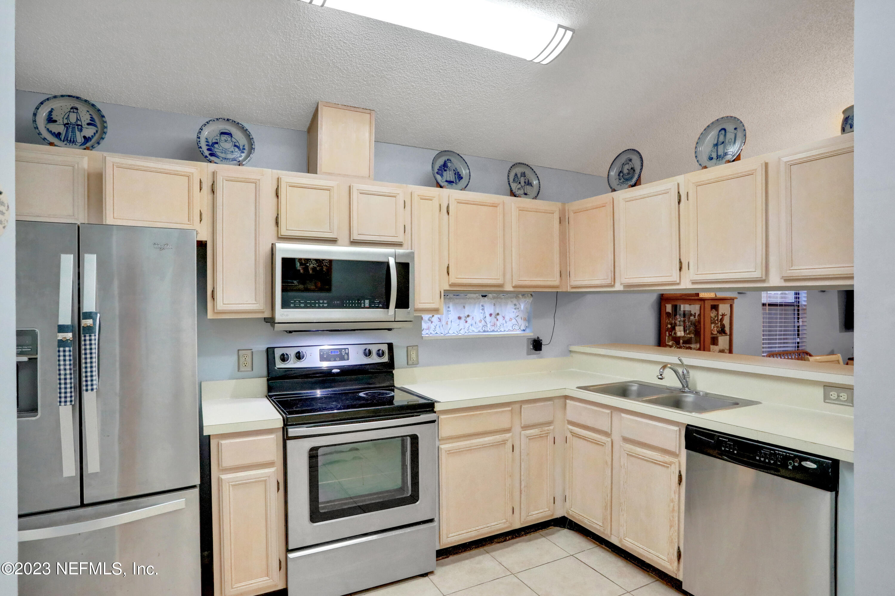 8722 PINEVALLEY Lane