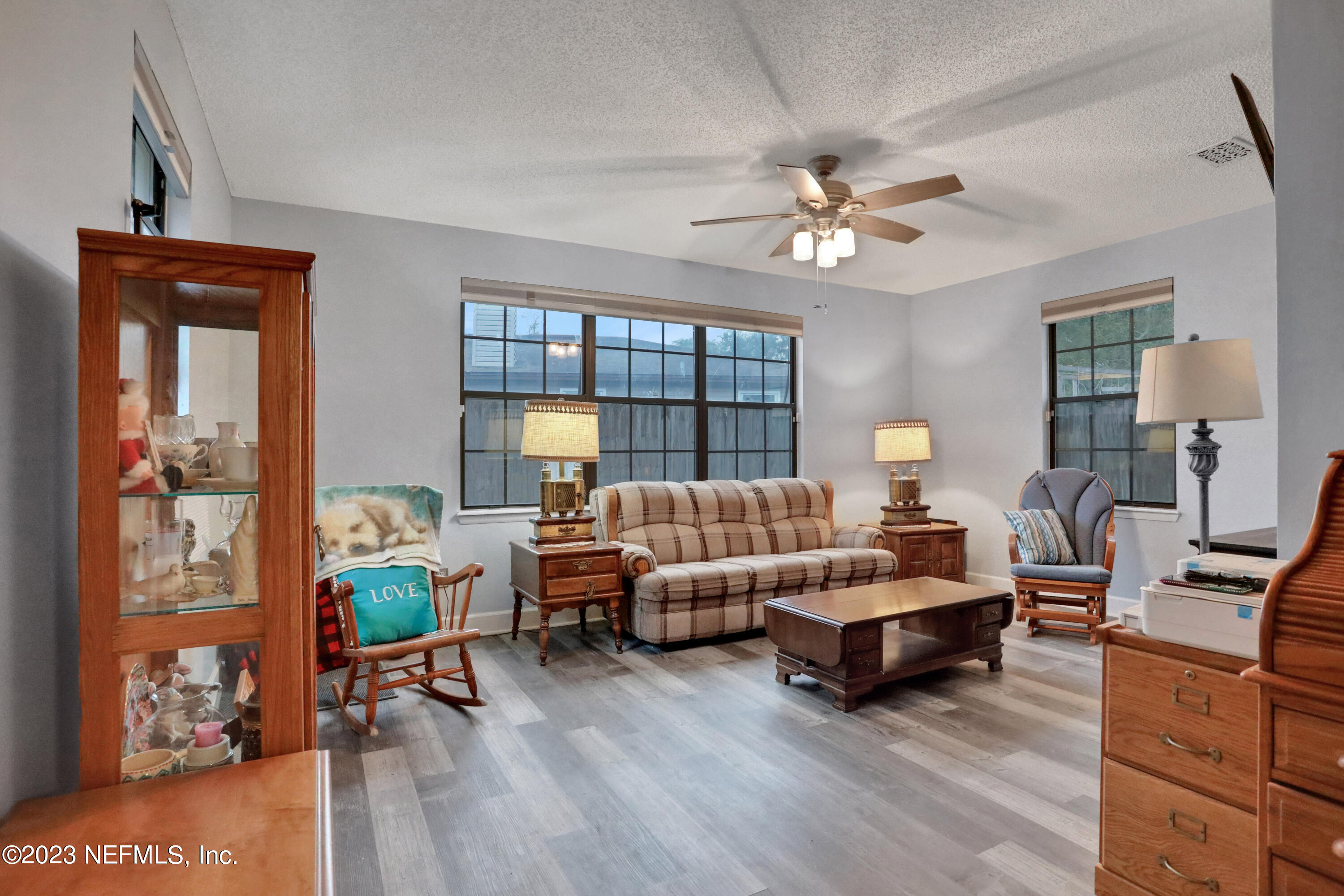 8722 PINEVALLEY Lane
