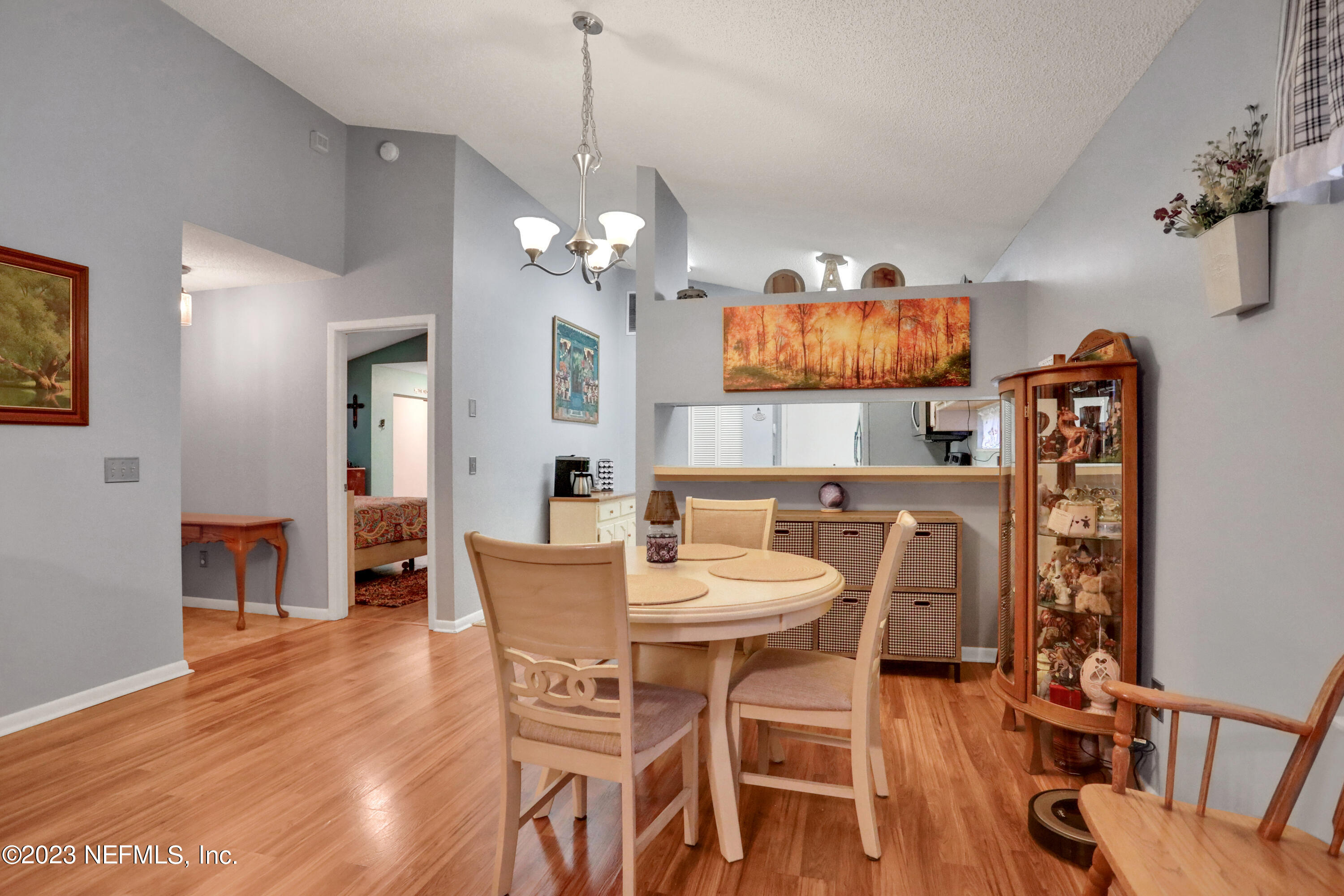 8722 PINEVALLEY Lane