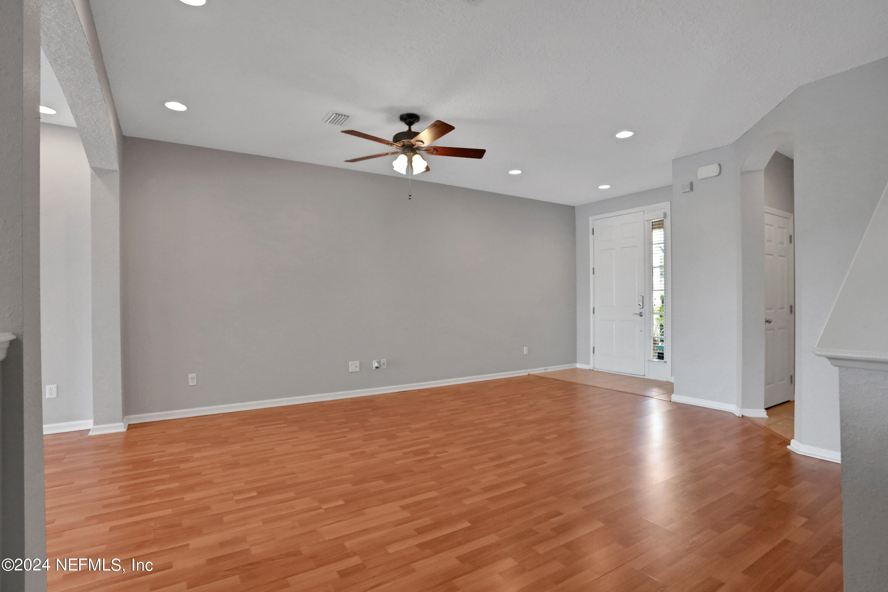 3865 BUCKTHORNE Drive, D