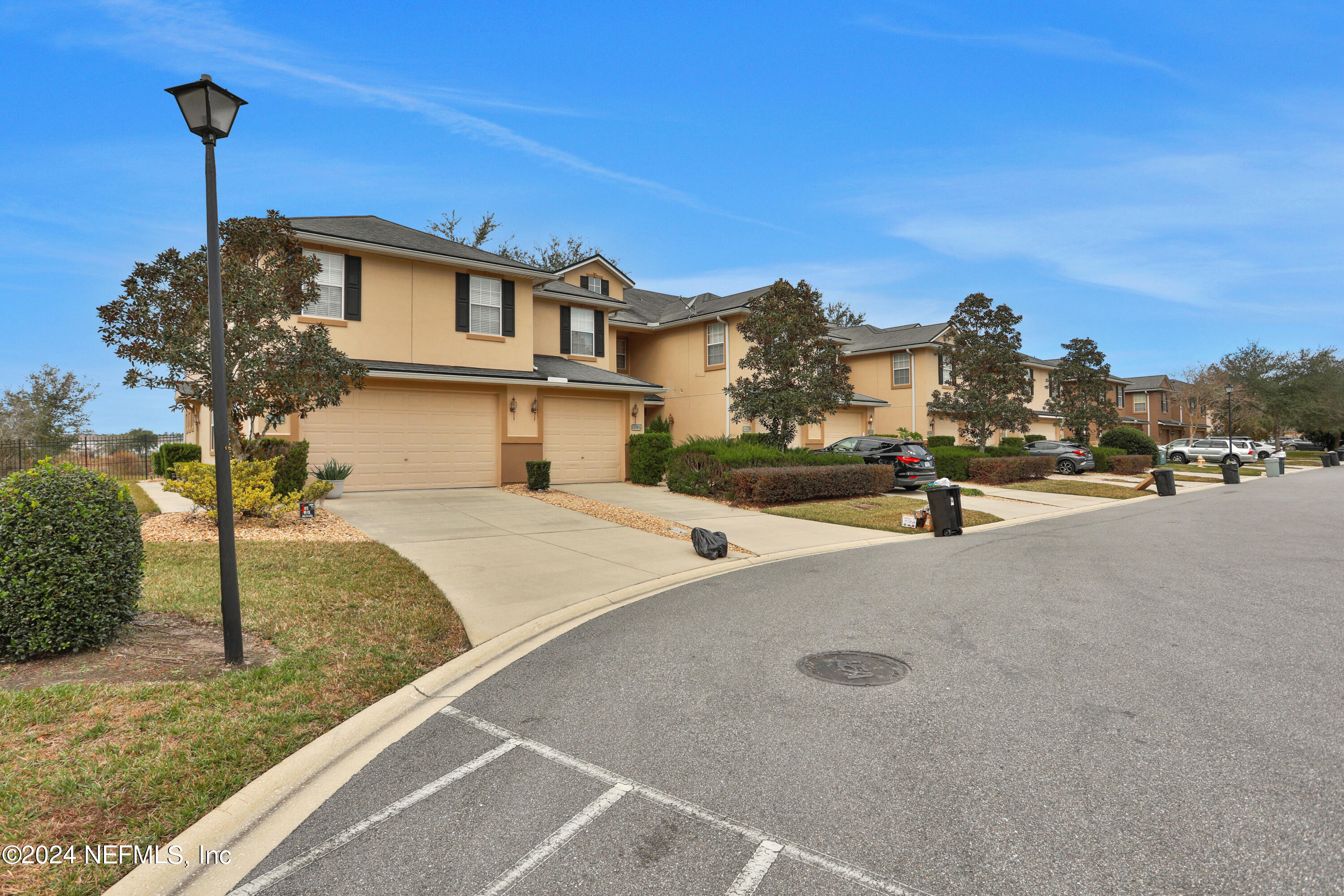 3865 BUCKTHORNE Drive, D