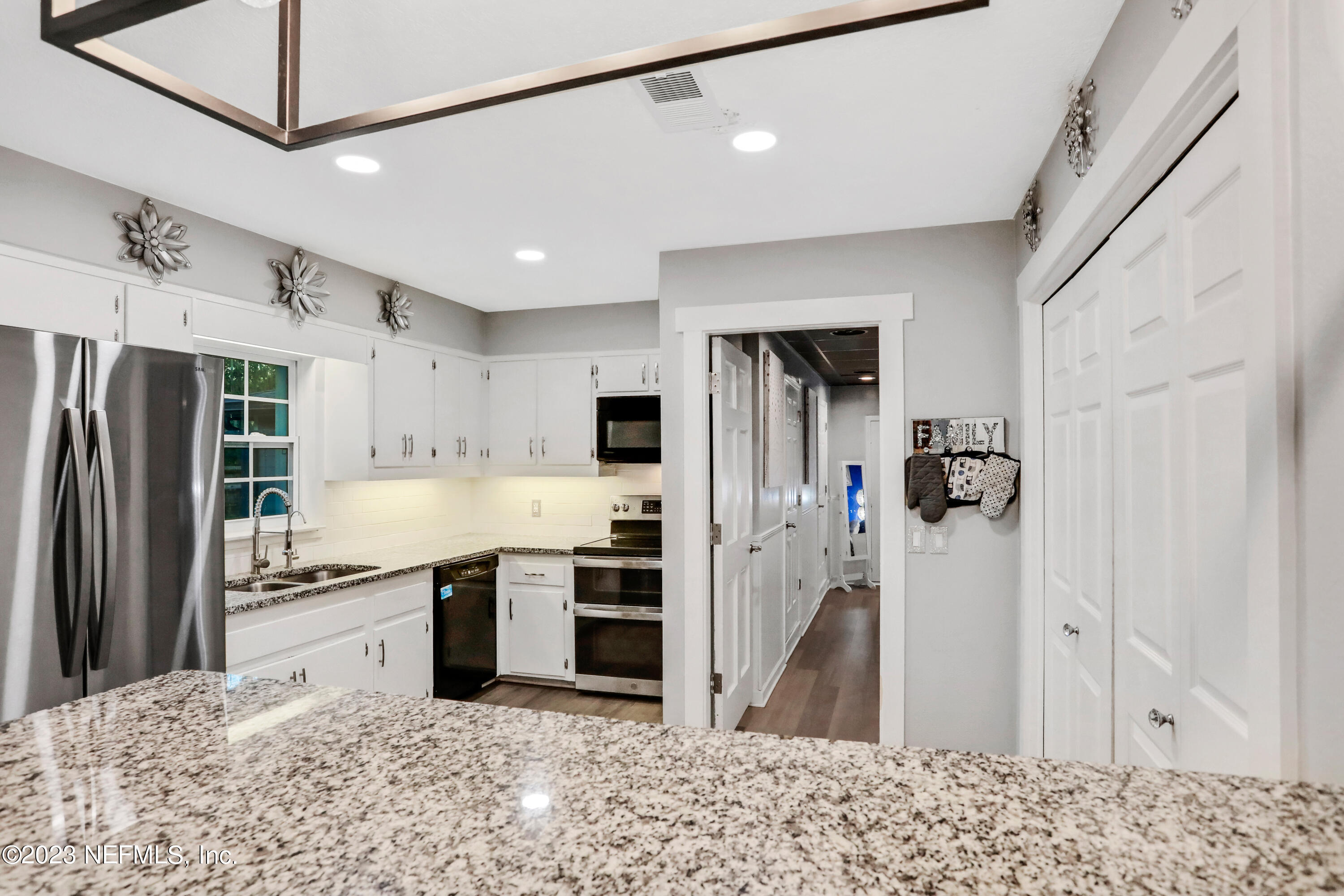 3203 COUNTY RD 209