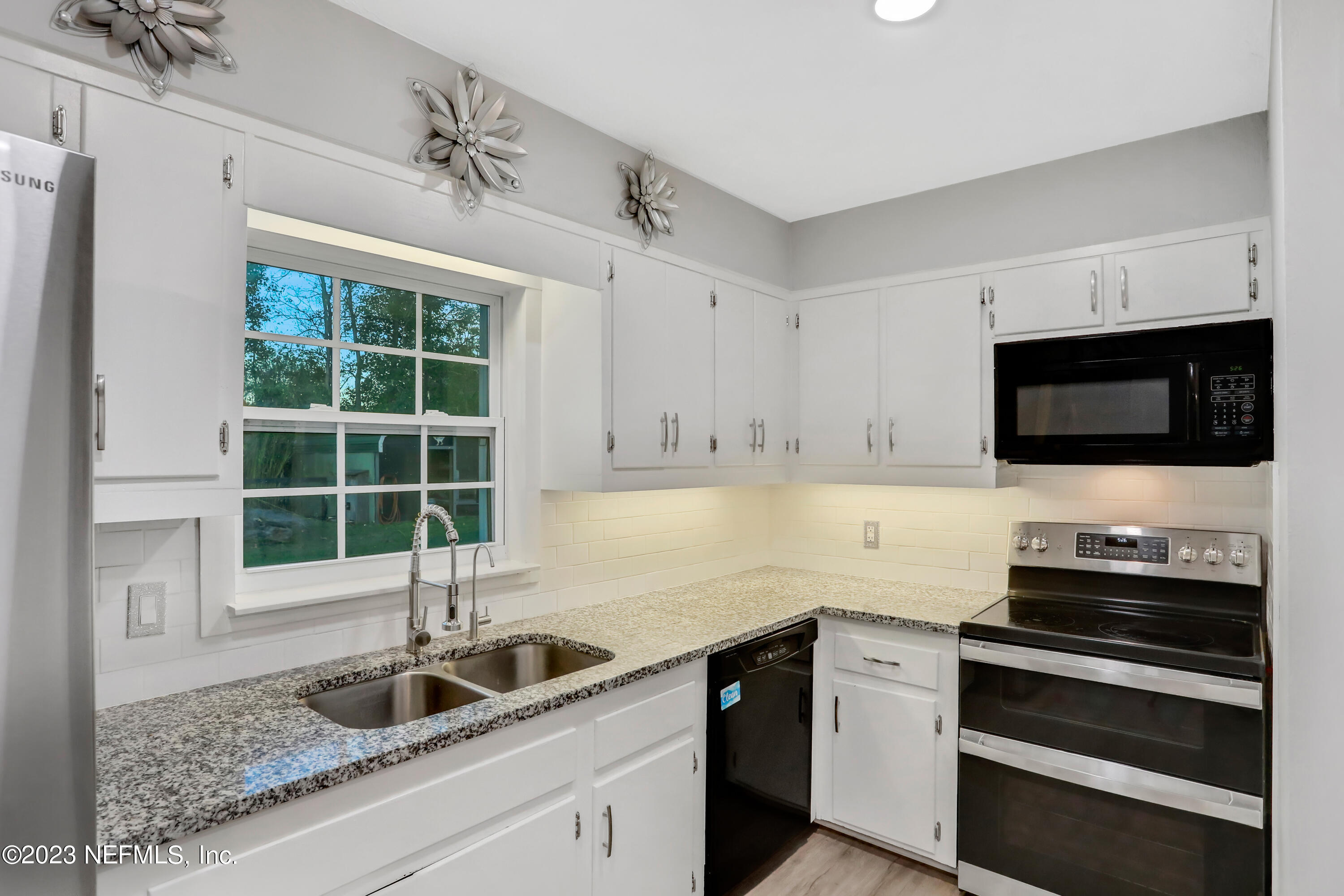 3203 COUNTY RD 209
