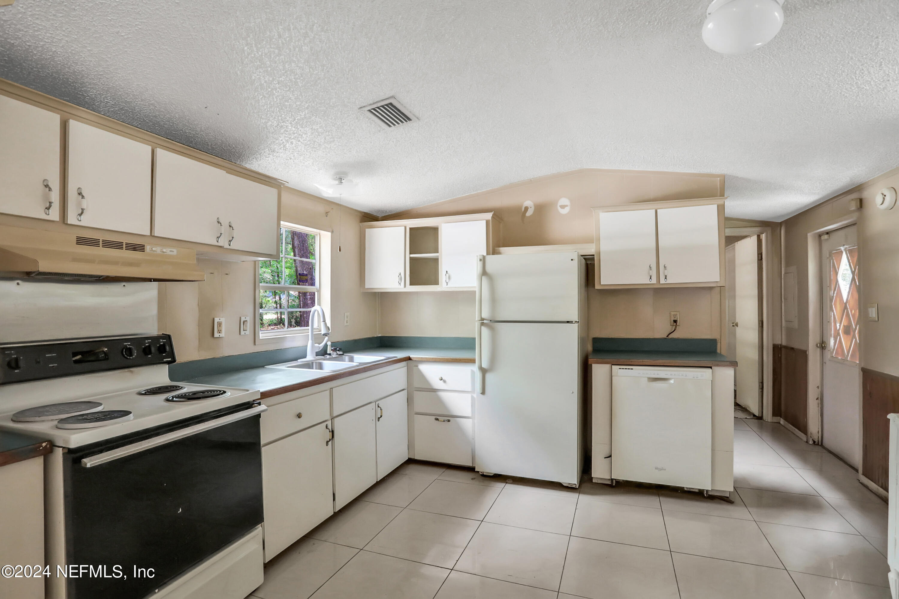 4629 ROSEMARY Street