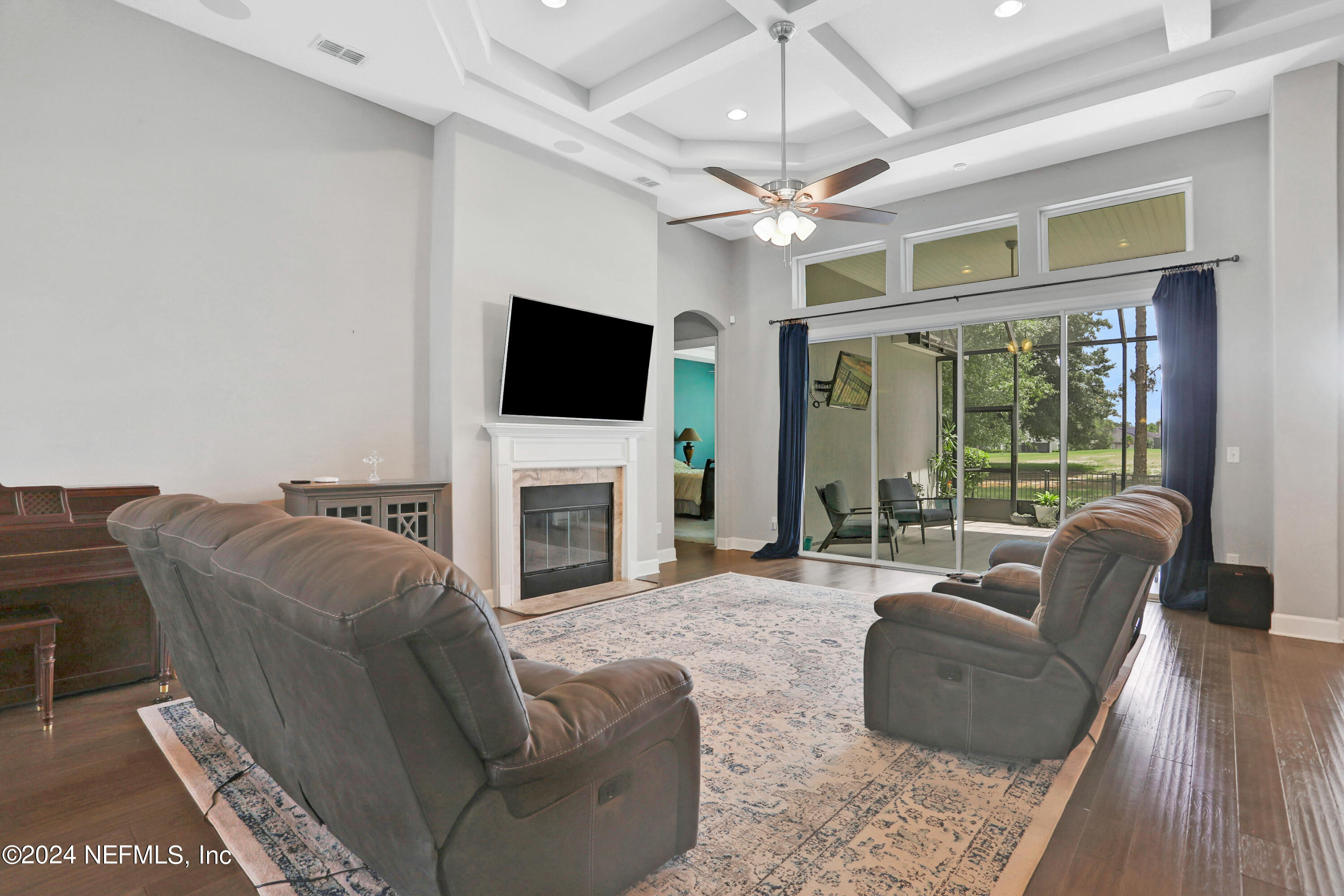 978 AUTUMN PINES Drive