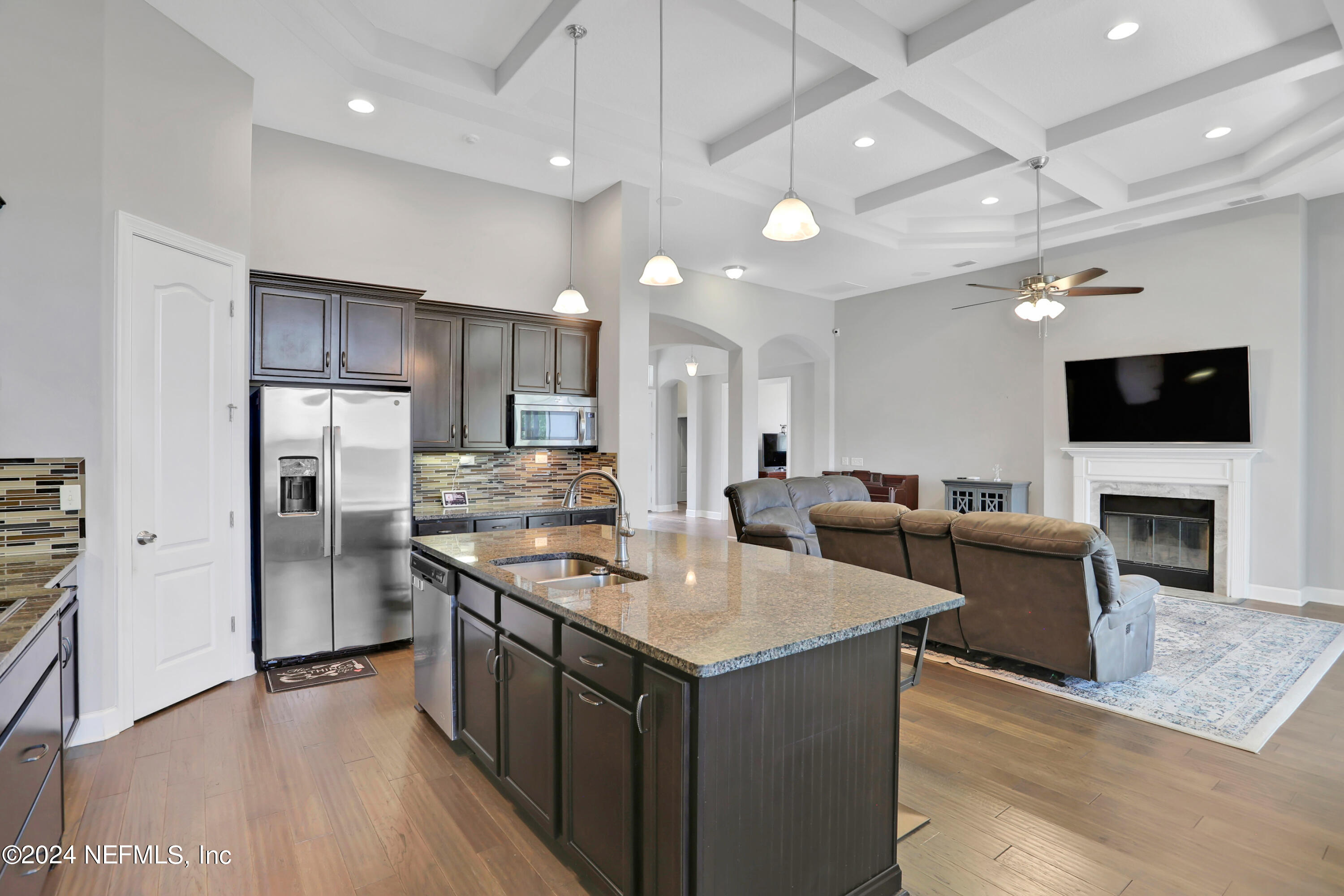 978 AUTUMN PINES Drive